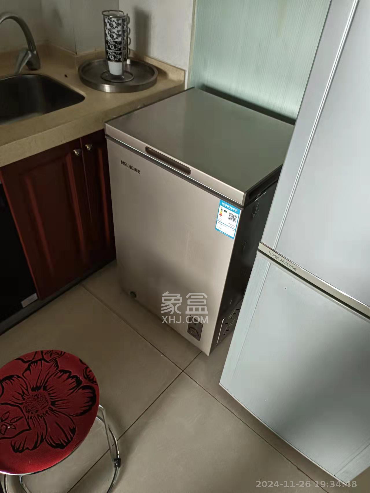 恒大华府 1室2厅1卫 2300.00元/月 恒大华府 1室2厅1卫 2300.00元/月室内图