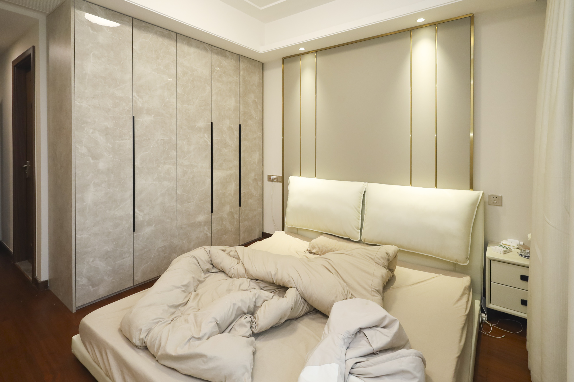 中欣楚天御府E区  4室2厅1卫    122.0万 中欣楚天御府E区  4室2厅1卫    122.0万卧室