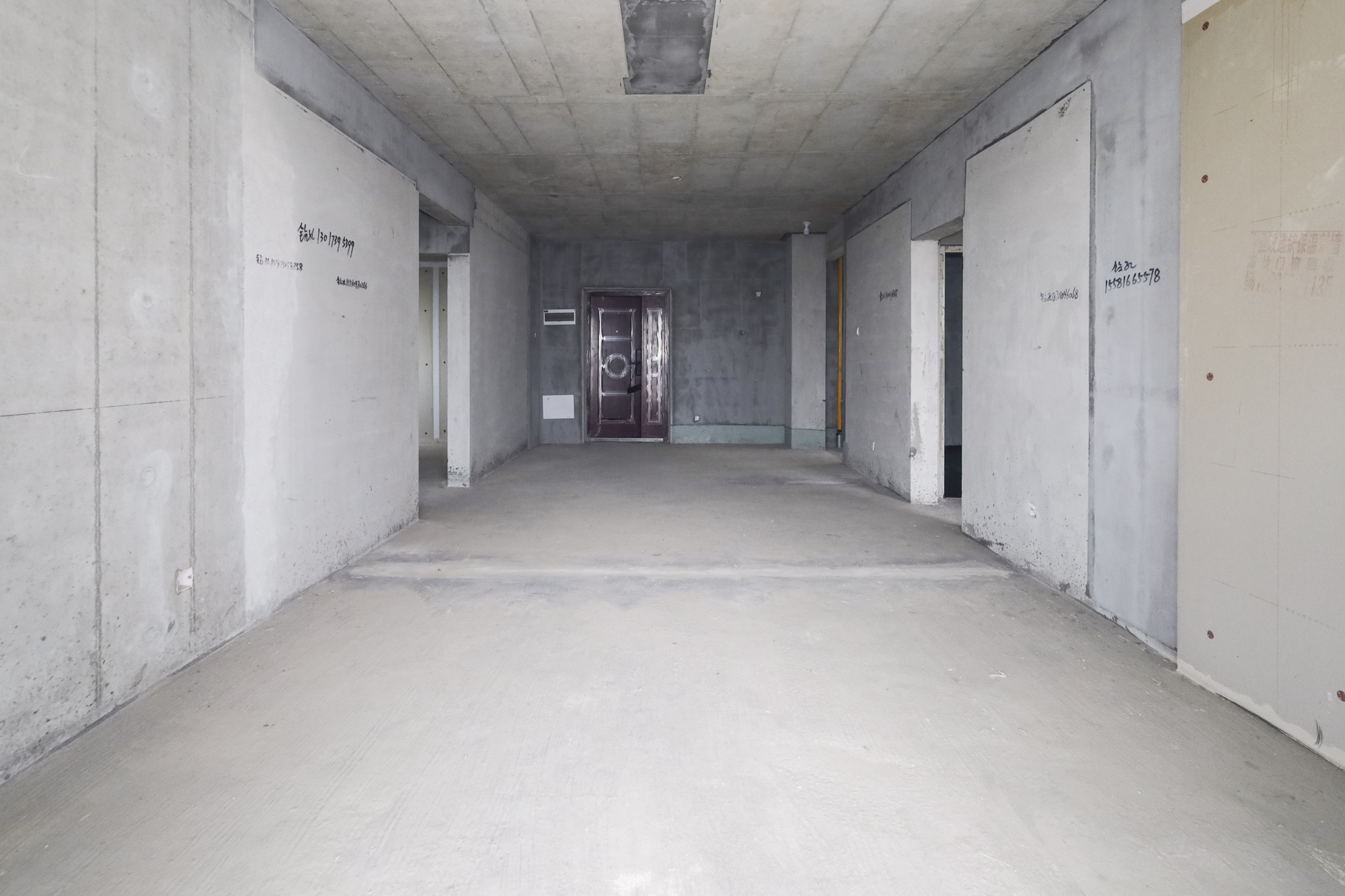 嘉新时代广场  3室2厅2卫    66.8万 嘉新时代广场  3室2厅2卫    66.8万客厅