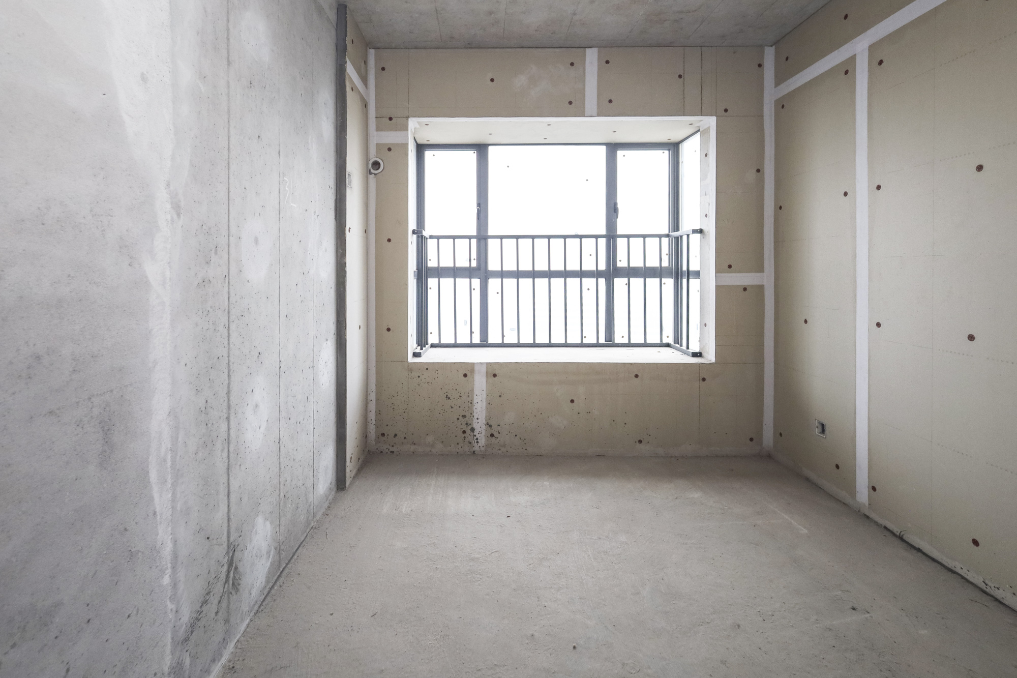 嘉新时代广场  3室2厅2卫    66.8万 嘉新时代广场  3室2厅2卫    66.8万卧室