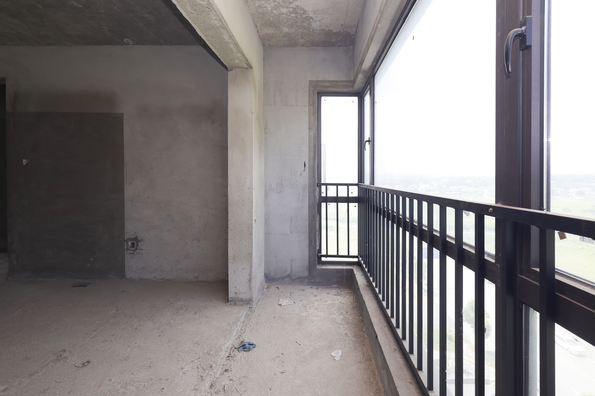 美来美城市广场  4室2厅2卫    88.0万阳台