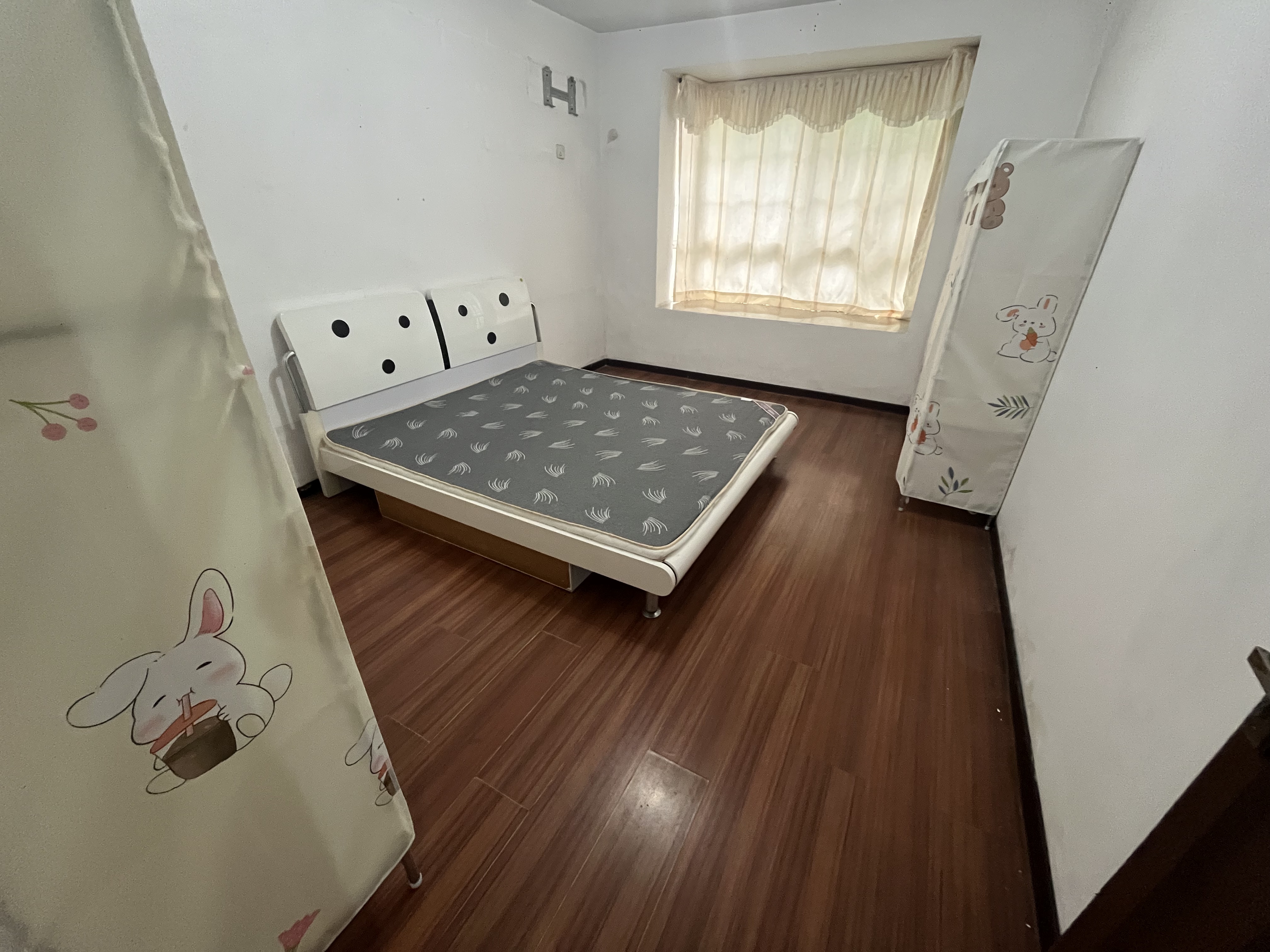 星邮小区  2室2厅1卫    1400.0元/月室内图