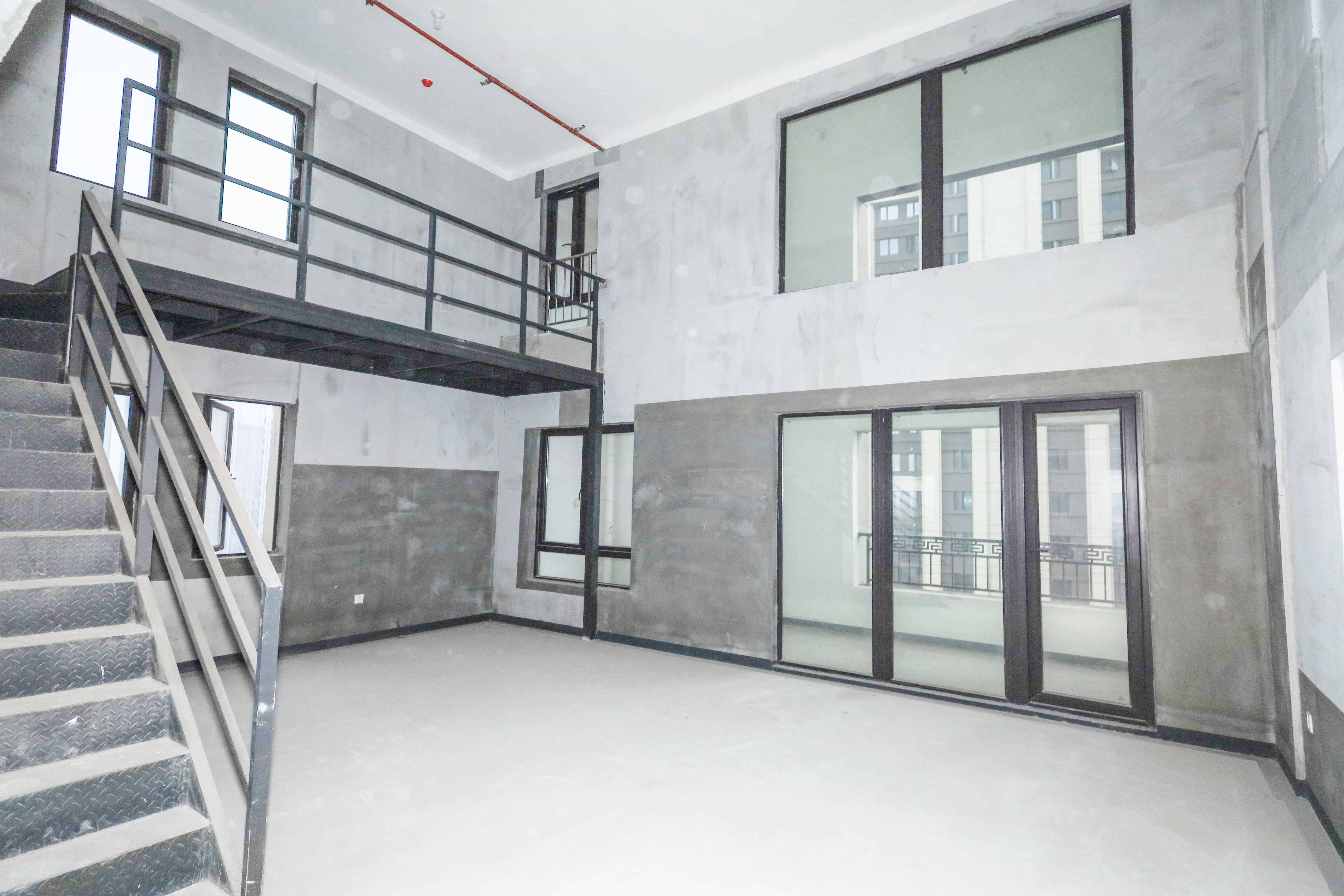 建发央著  4室2厅2卫   238.00万客厅
