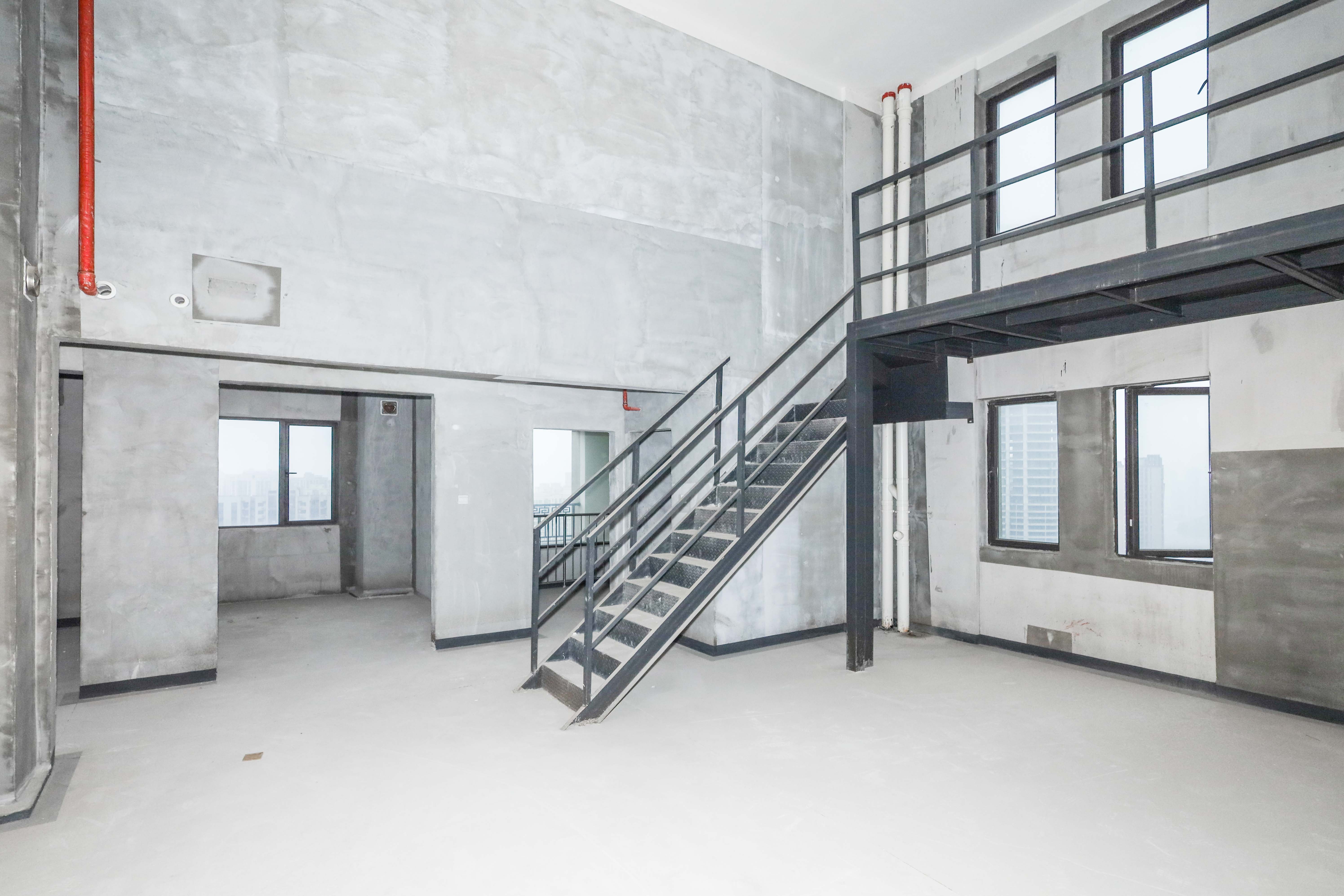建发央著  4室2厅2卫   238.00万客厅