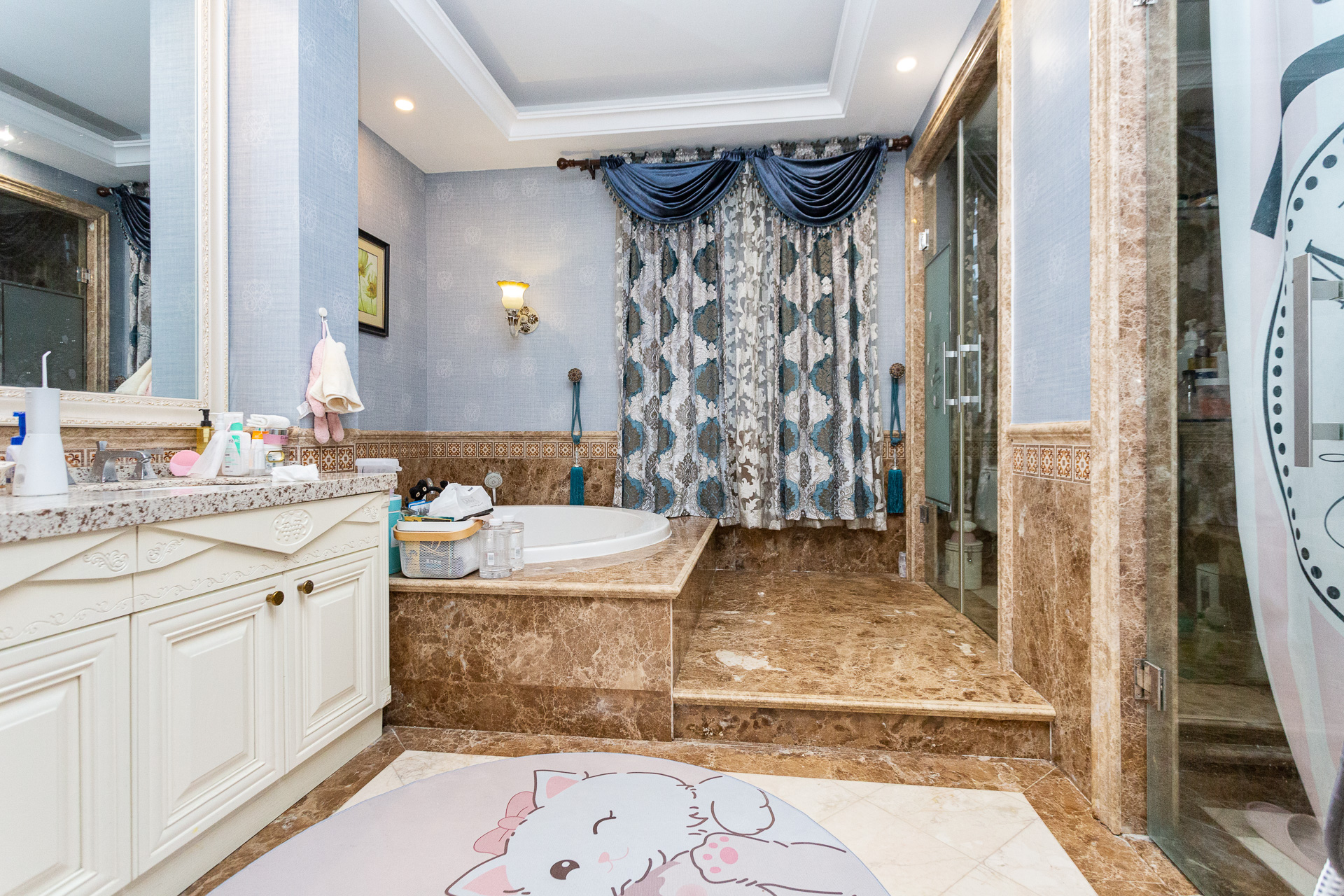 谷山逸墅  5室2厅4卫    383.0万 谷山逸墅  5室2厅4卫    383.0万卫生间