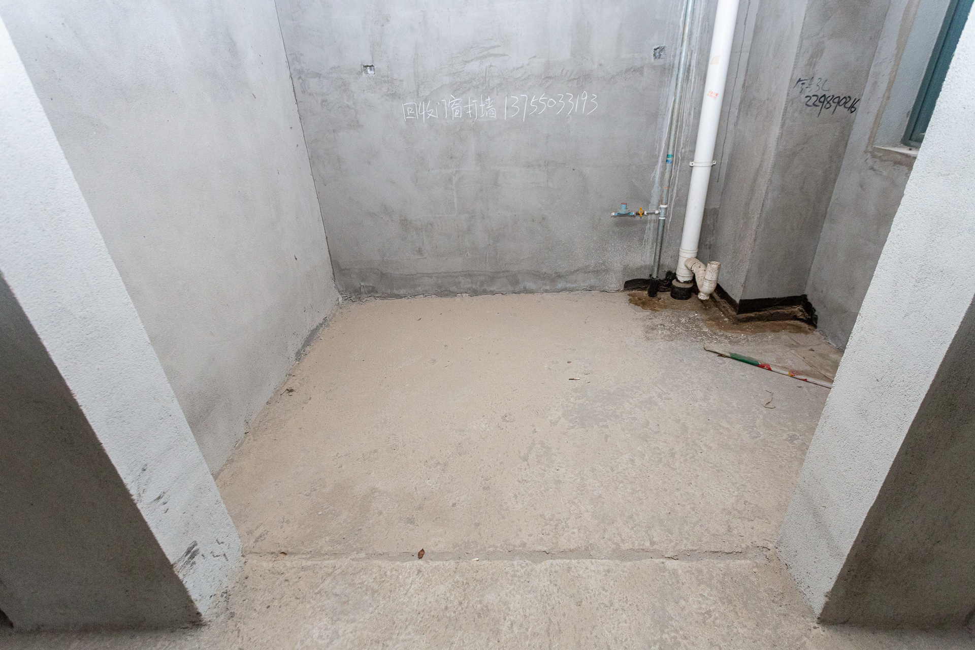 金湘苑(星澜之悦) 5室2厅2卫 85.0万 金湘苑(星澜之悦) 5室2厅2卫 85.0万厨房