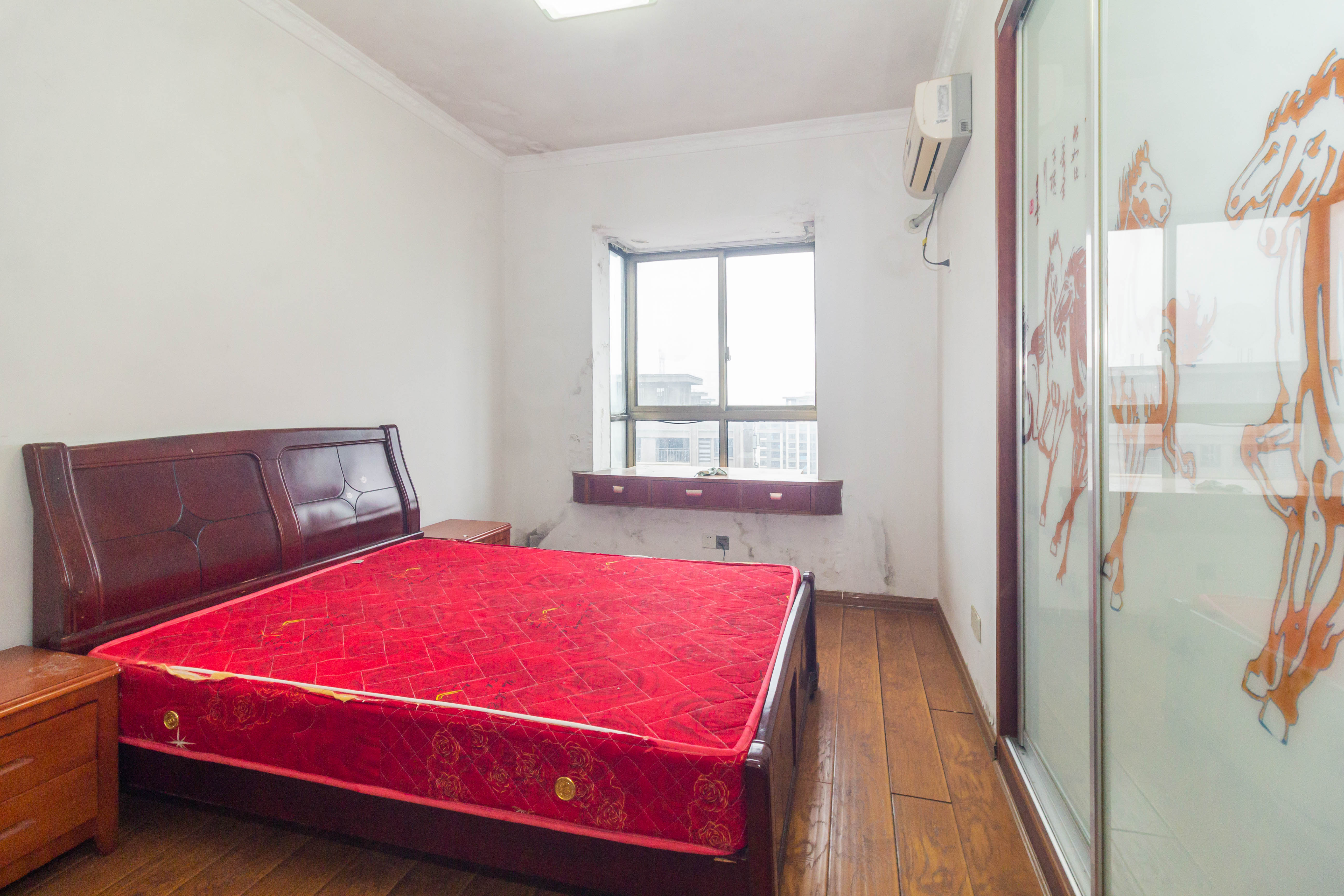 湖南有色地质勘查局宿舍(榔梨镇)  3室2厅2卫    68.0万 湖南有色地质勘查局宿舍(榔梨镇)  3室2厅2卫    68.0万卧室