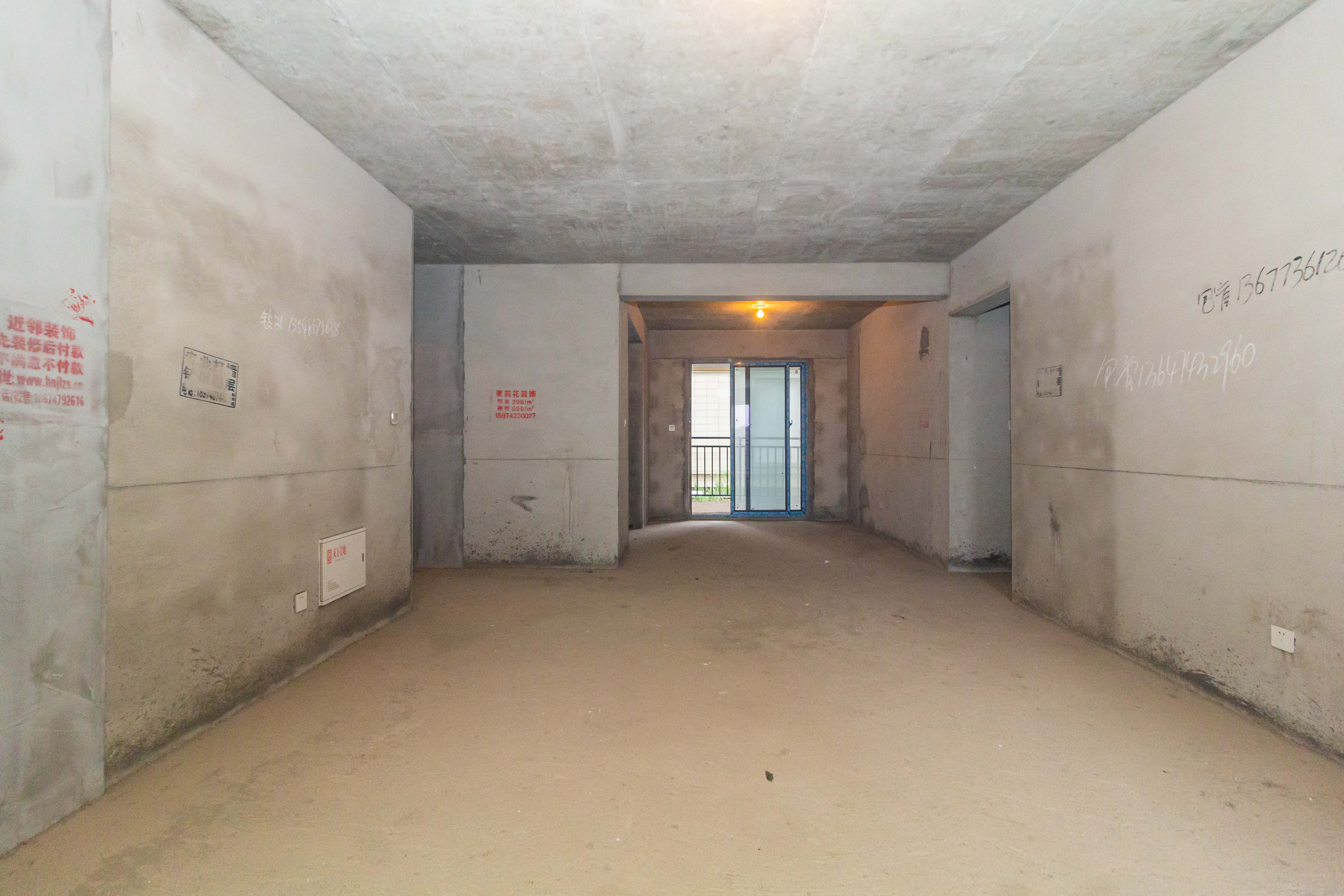 东方美地 5室2厅2卫 95.0万 东方美地 5室2厅2卫 95.0万其他