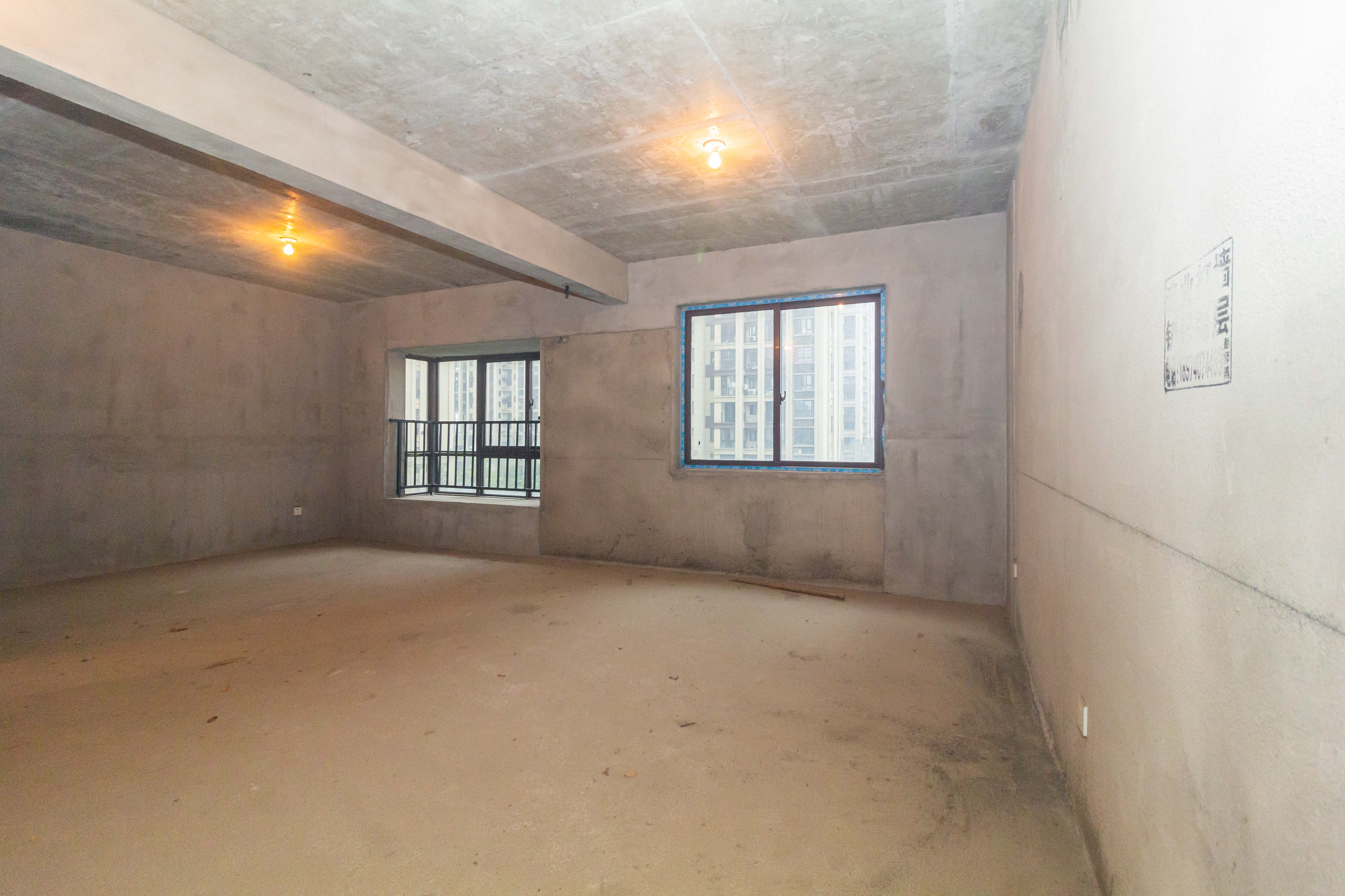 东方美地 5室2厅2卫 95.0万 东方美地 5室2厅2卫 95.0万其他