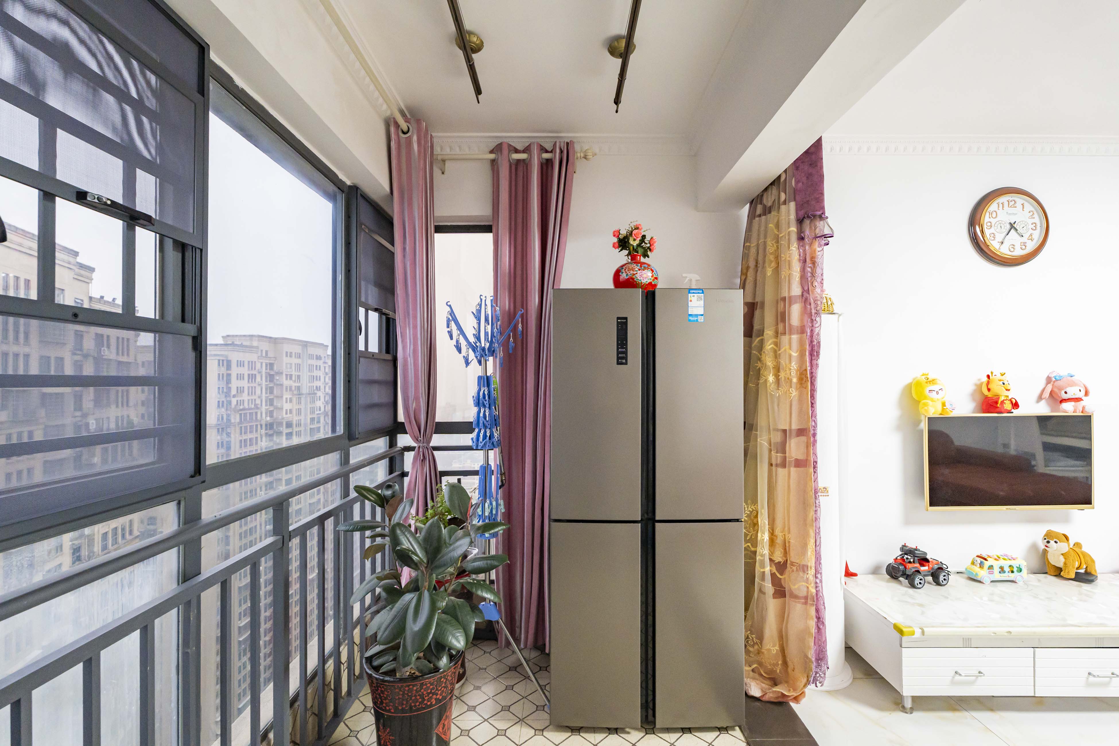 悦湖山  4室2厅1卫    68.0万 悦湖山  4室2厅1卫    68.0万阳台