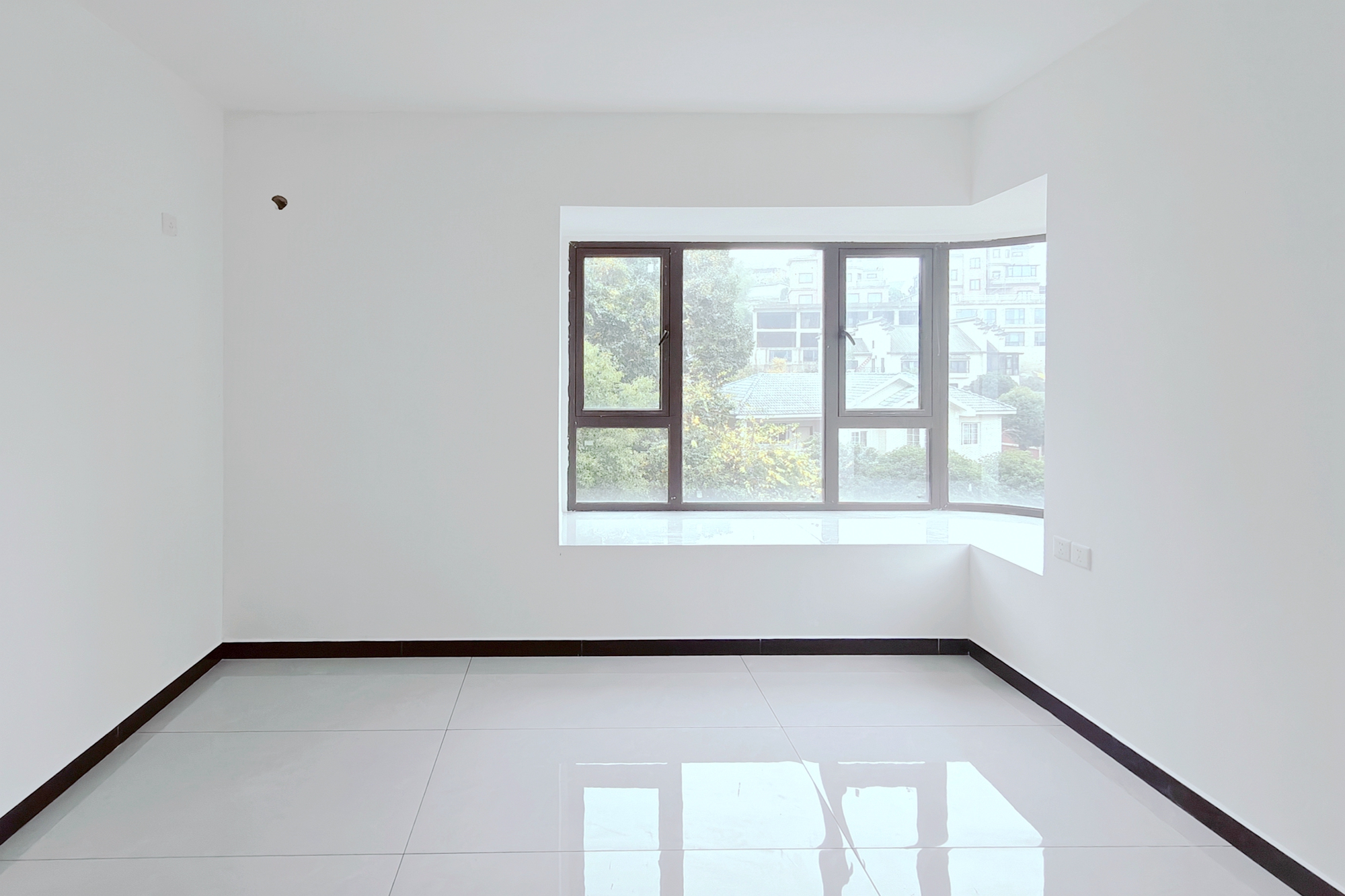 润和谷山郡(悦禧山庄水榭花都) 3室2厅2卫 90.8万 润和谷山郡(悦禧山庄水榭花都) 3室2厅2卫 90.8万卧室