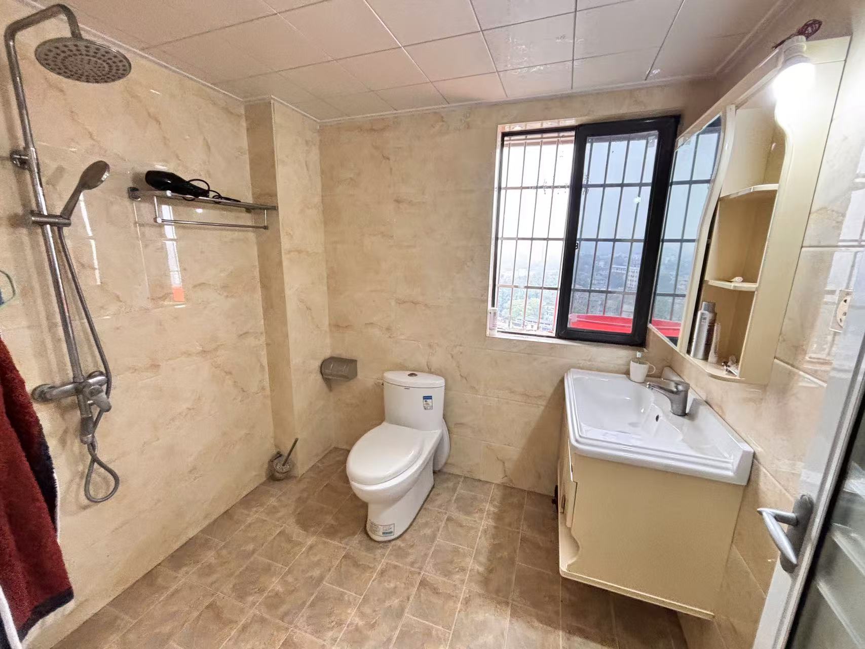 辉煌时代  3室2厅1卫    65.8万 辉煌时代  3室2厅1卫    65.8万室内图