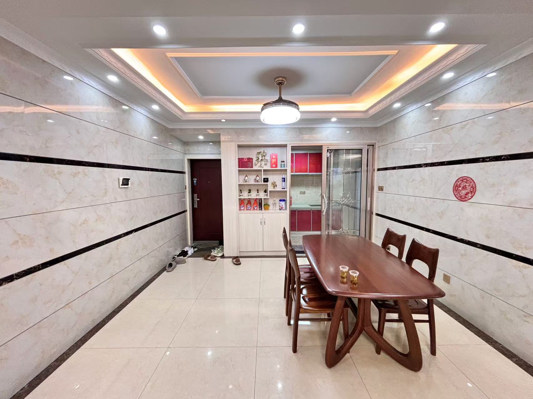 辉煌时代  3室2厅1卫    65.8万 辉煌时代  3室2厅1卫    65.8万室内图