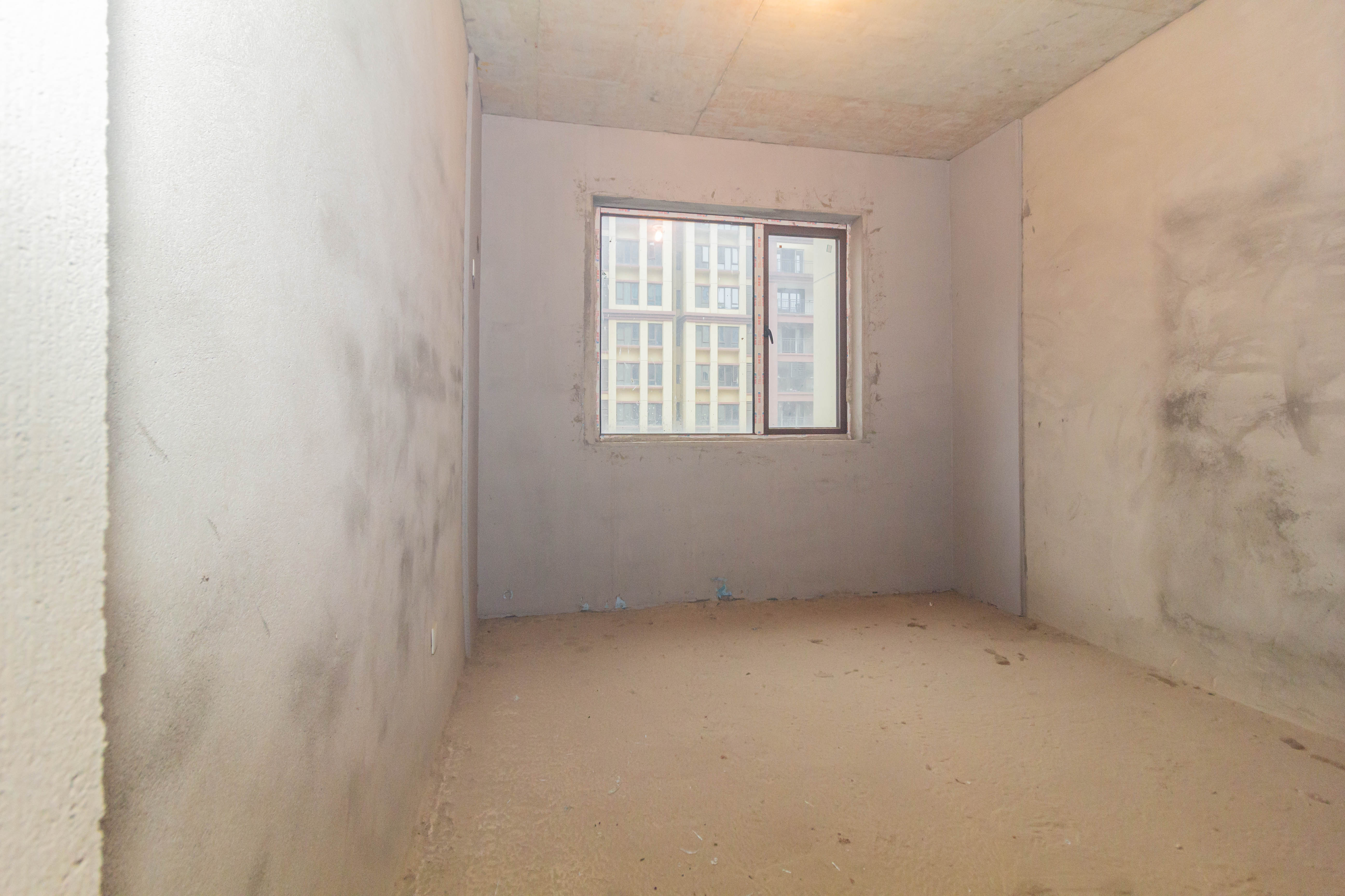 东方壹品 4室2厅2卫 105.0万 东方壹品 4室2厅2卫 105.0万其他