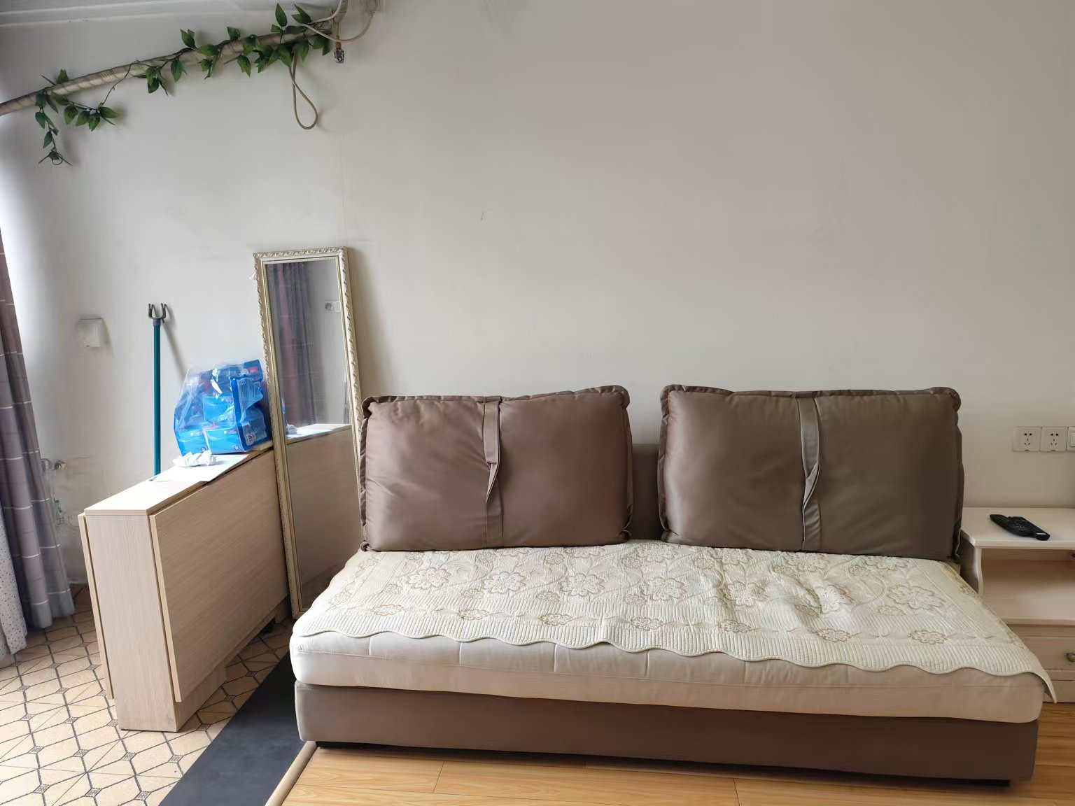 博林金谷 1室1厅1卫 1550.0元/月 博林金谷 1室1厅1卫 1550.0元/月室内图