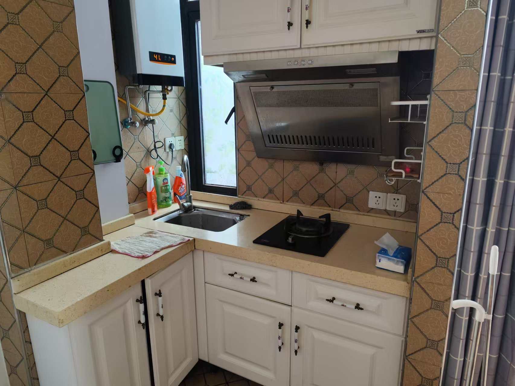 博林金谷 1室1厅1卫 1550.0元/月 博林金谷 1室1厅1卫 1550.0元/月室内图