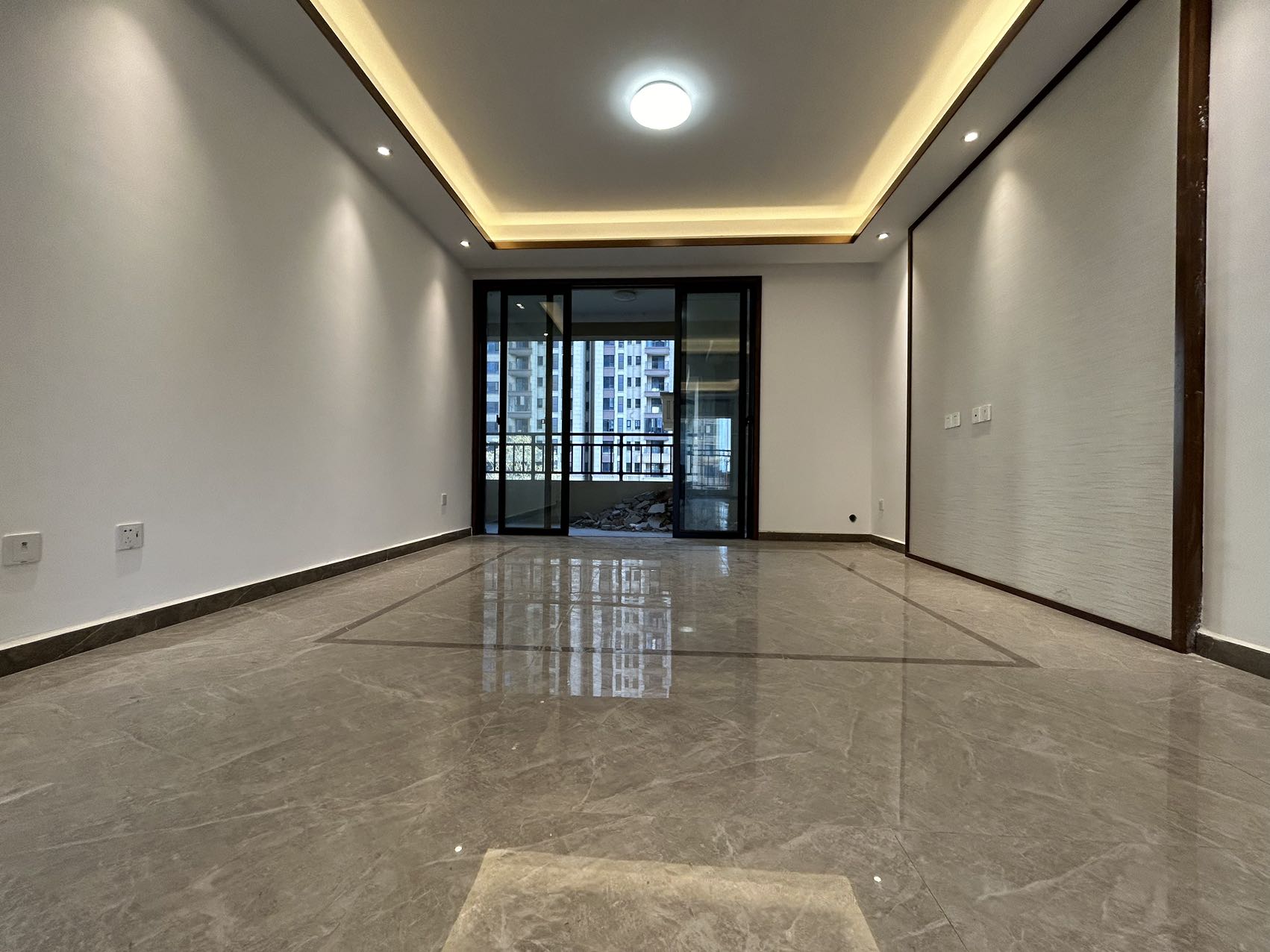 荣盛碧桂园铂悦府 3室2厅1卫 85.0万 荣盛碧桂园铂悦府 3室2厅1卫 85.0万室内图