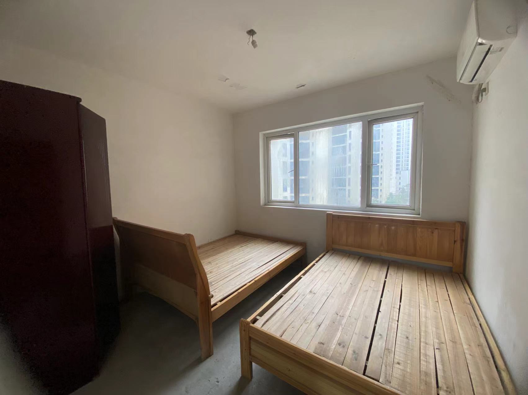 莲香园 3室1厅1卫 1500.0元/月 莲香园 3室1厅1卫 1500.0元/月室内图