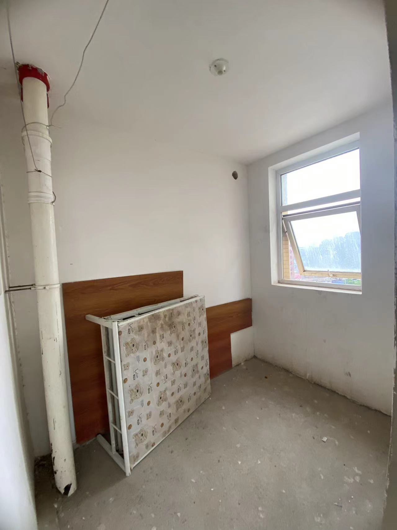 莲香园 3室1厅1卫 1500.0元/月 莲香园 3室1厅1卫 1500.0元/月室内图