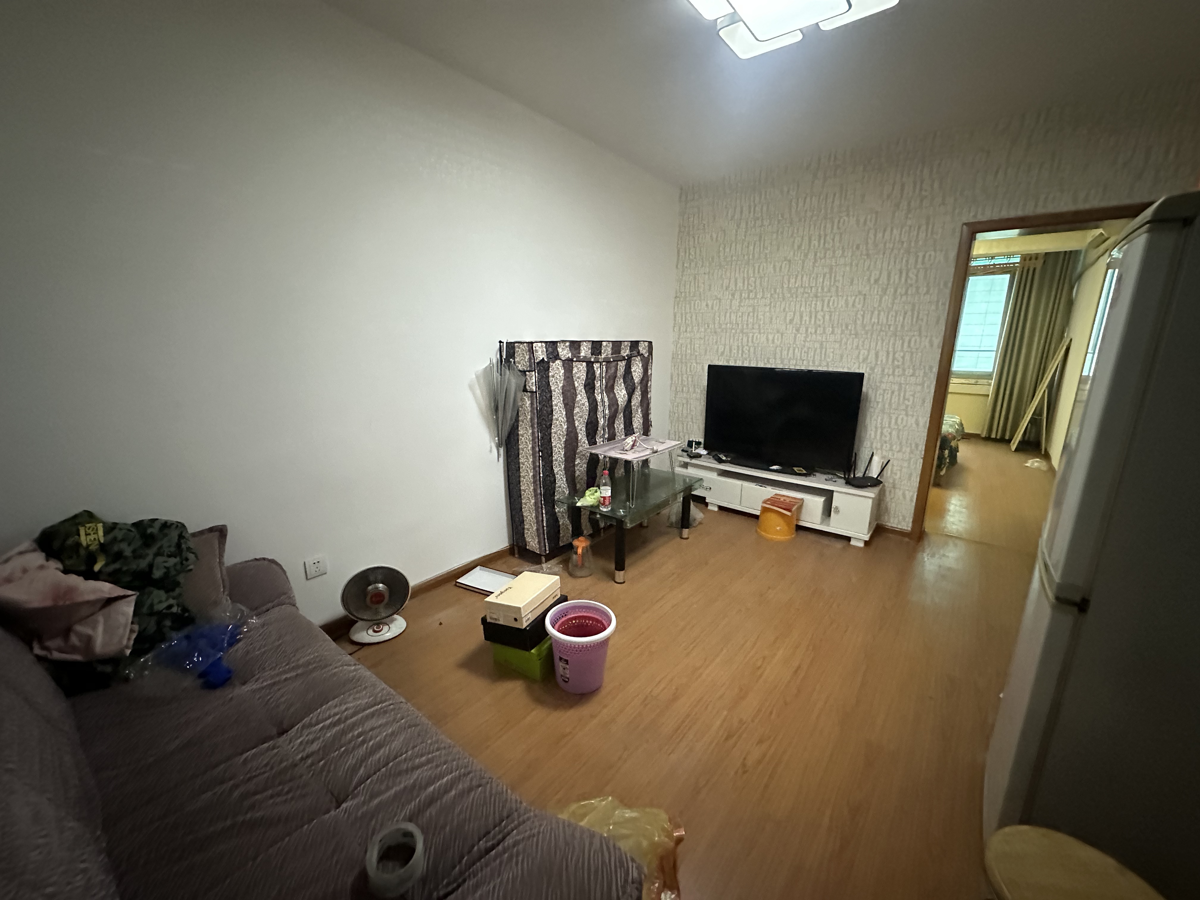 印染厂宿舍  1室1厅1卫    1500.0元/月 印染厂宿舍  1室1厅1卫    1500.0元/月