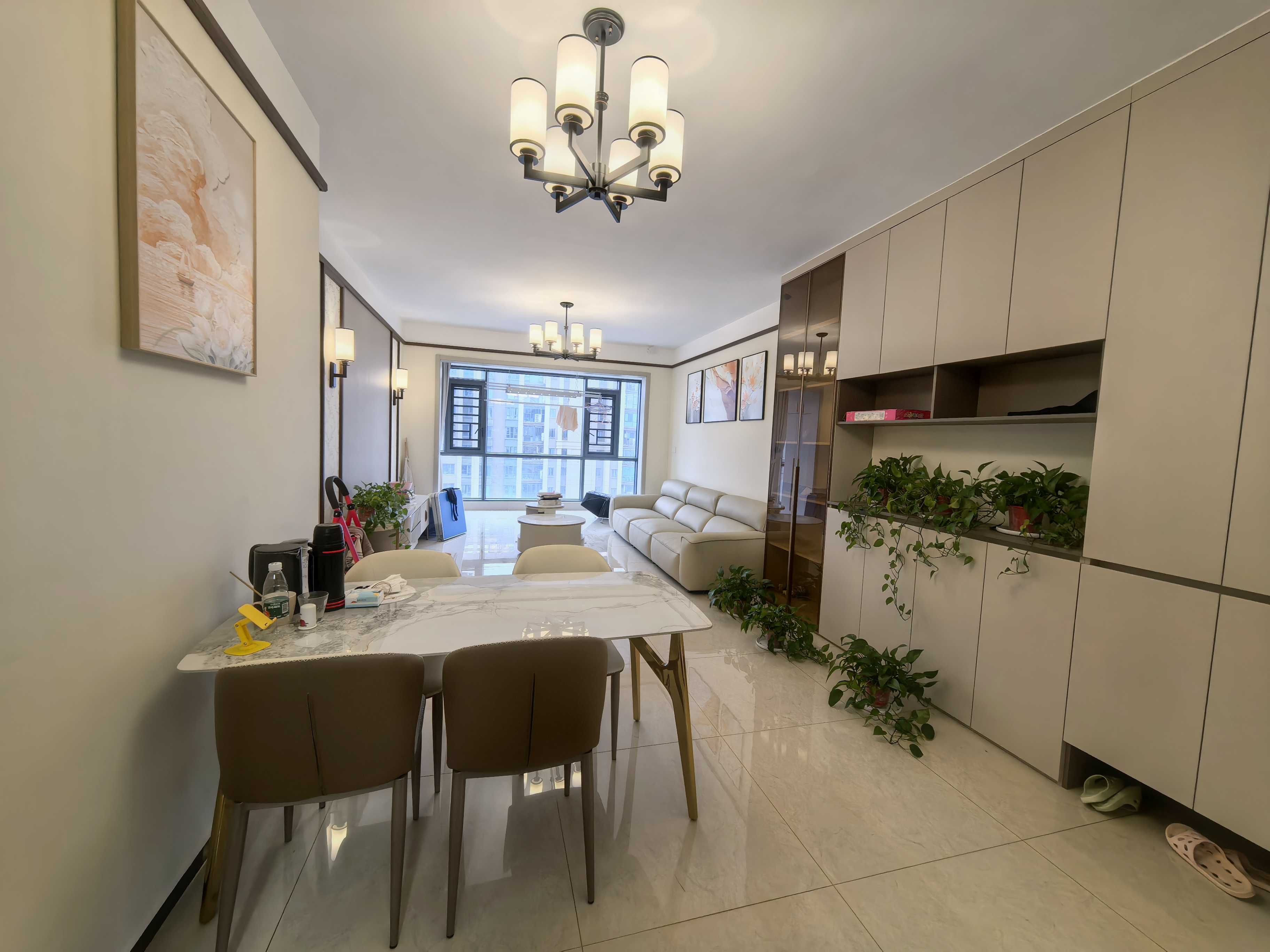 株洲恒大悦珑台 3室2厅2卫 2200.0元/月 株洲恒大悦珑台 3室2厅2卫 2200.0元/月室内图