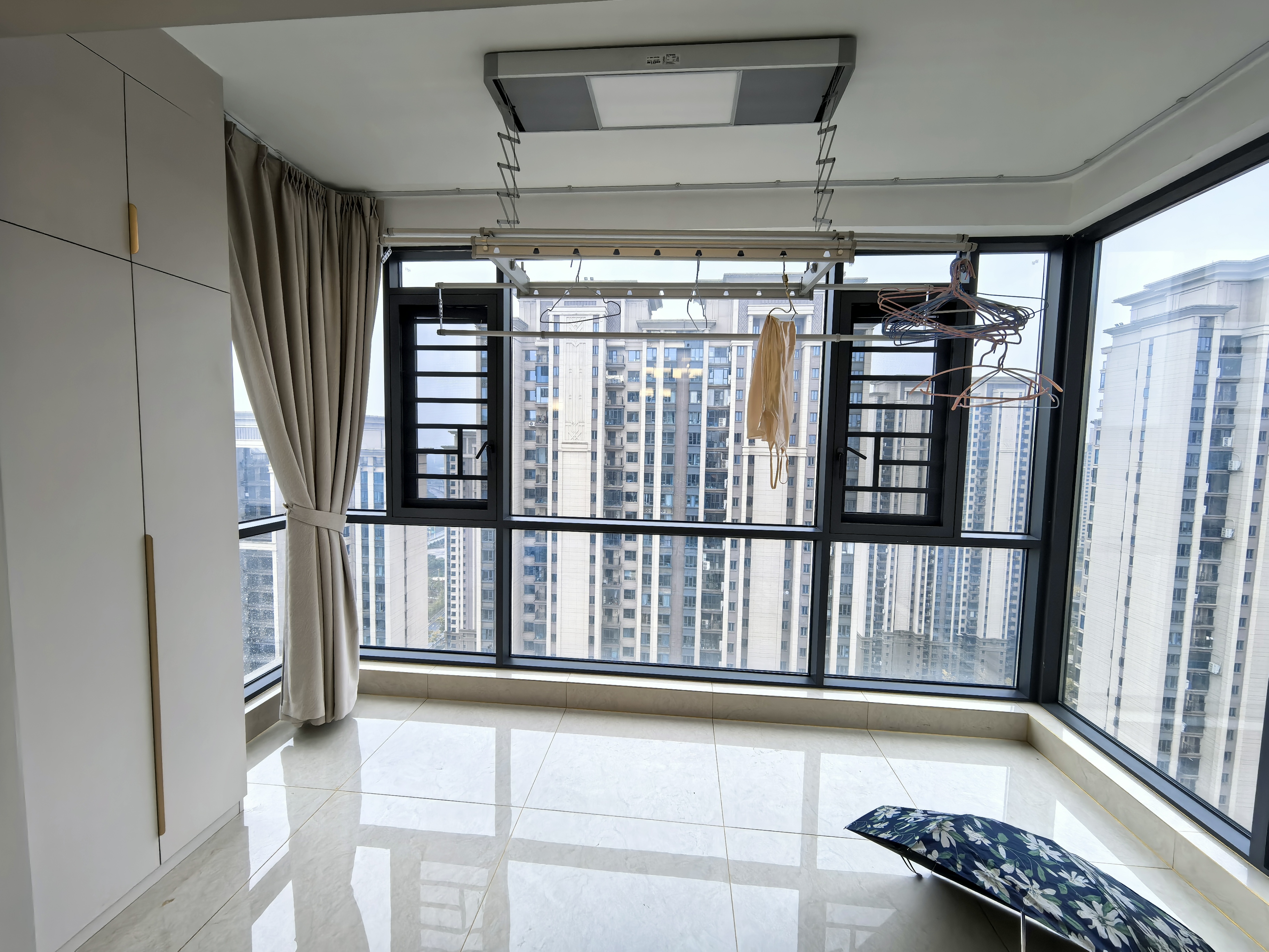 株洲恒大悦珑台 3室2厅2卫 2200.0元/月 株洲恒大悦珑台 3室2厅2卫 2200.0元/月室内图