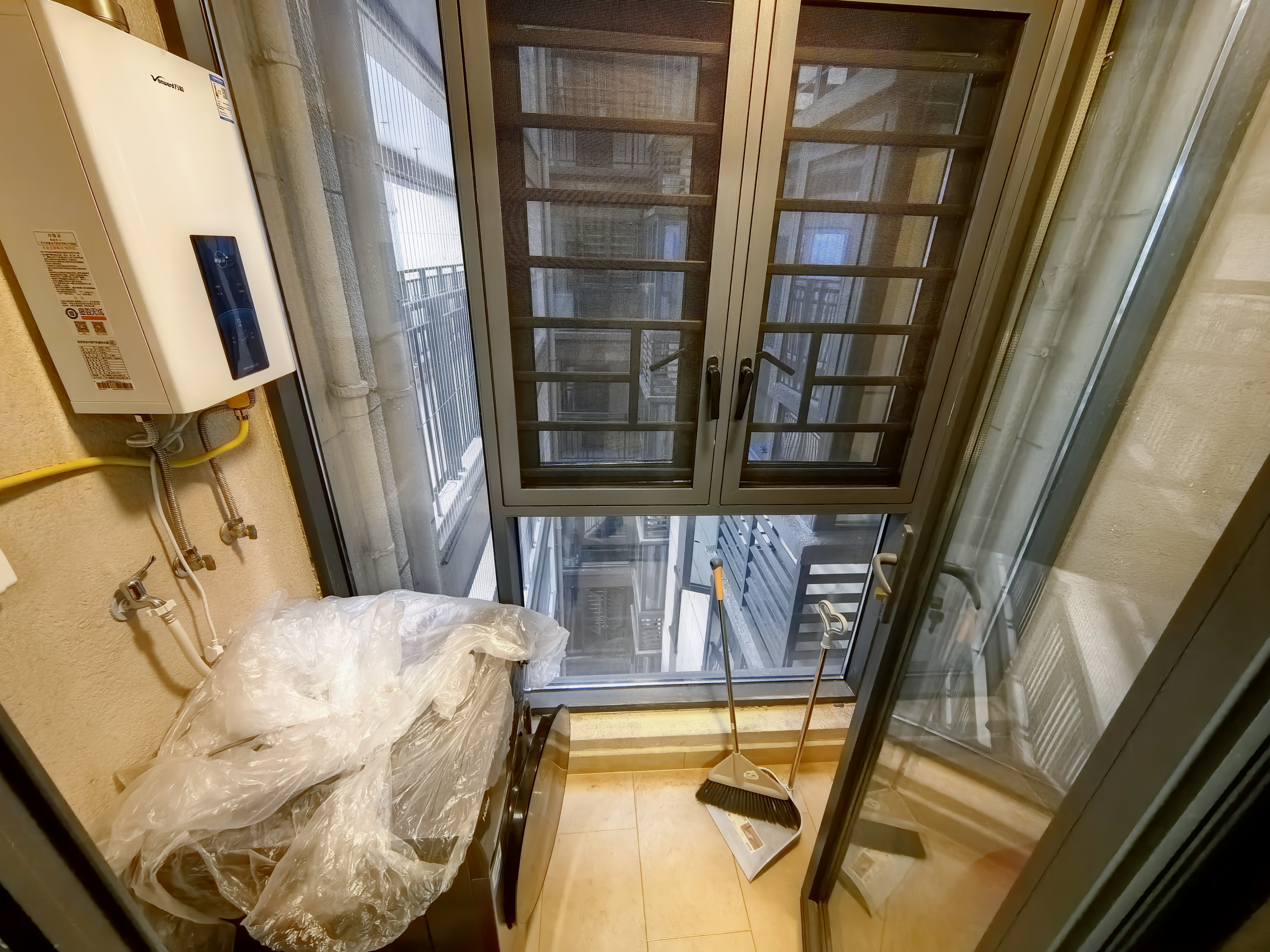 株洲恒大悦珑台 3室2厅2卫 2200.0元/月 株洲恒大悦珑台 3室2厅2卫 2200.0元/月室内图