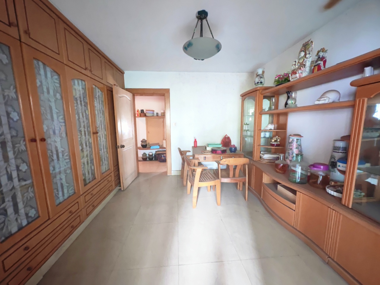 黄河北路上八区地税宿舍  4室2厅2卫    53.0万 黄河北路上八区地税宿舍  4室2厅2卫    53.0万室内图