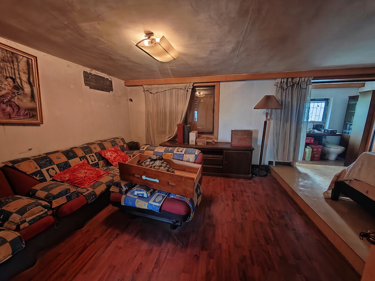 黄河北路上八区地税宿舍  4室2厅2卫    53.0万 黄河北路上八区地税宿舍  4室2厅2卫    53.0万室内图