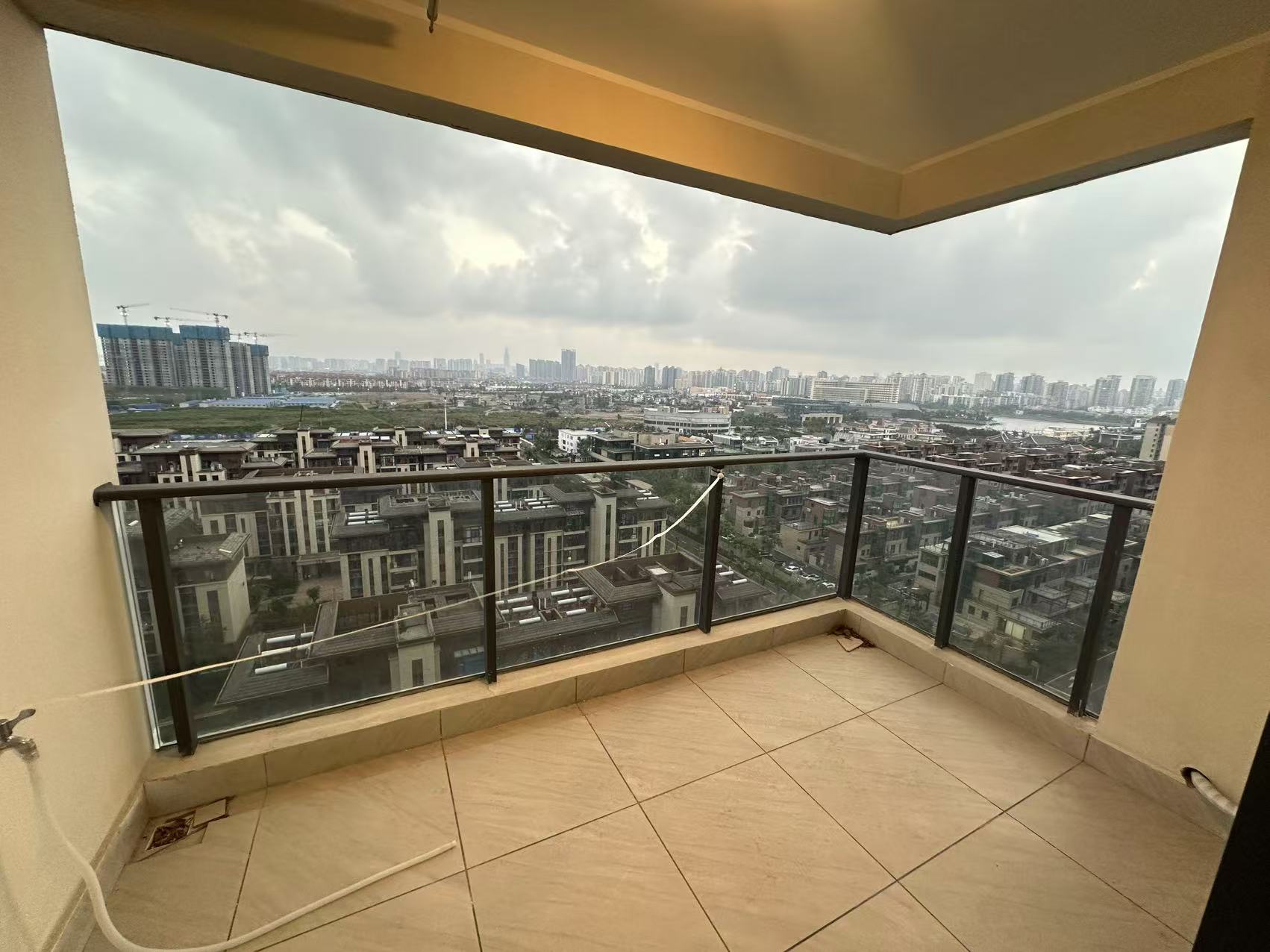 碧桂园中央半岛 3室2厅2卫 3800.0元/月 碧桂园中央半岛 3室2厅2卫 3800.0元/月室内图