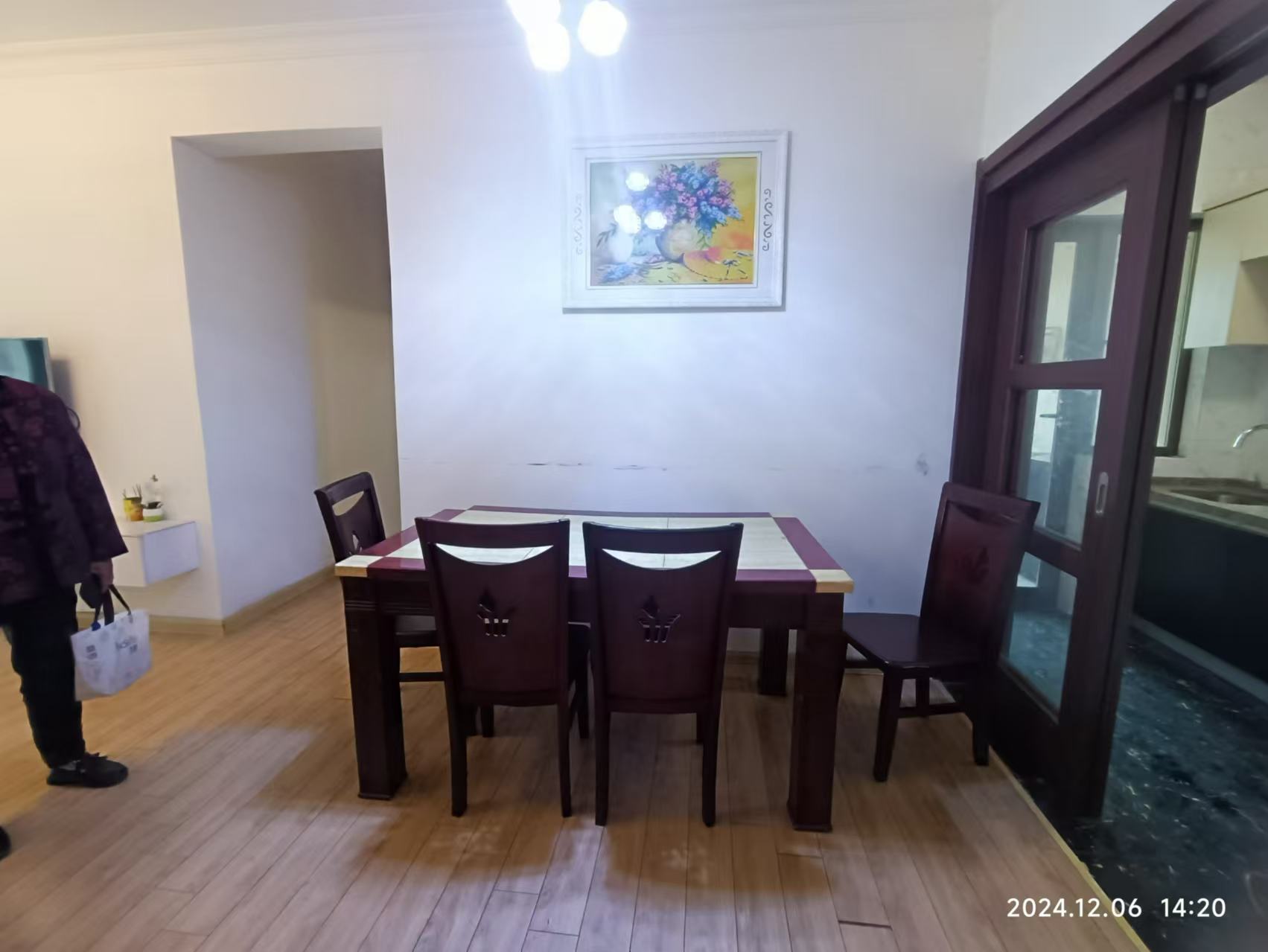 碧桂园 3室2厅1卫 1600.00元/月 碧桂园 3室2厅1卫 1600.00元/月室内图