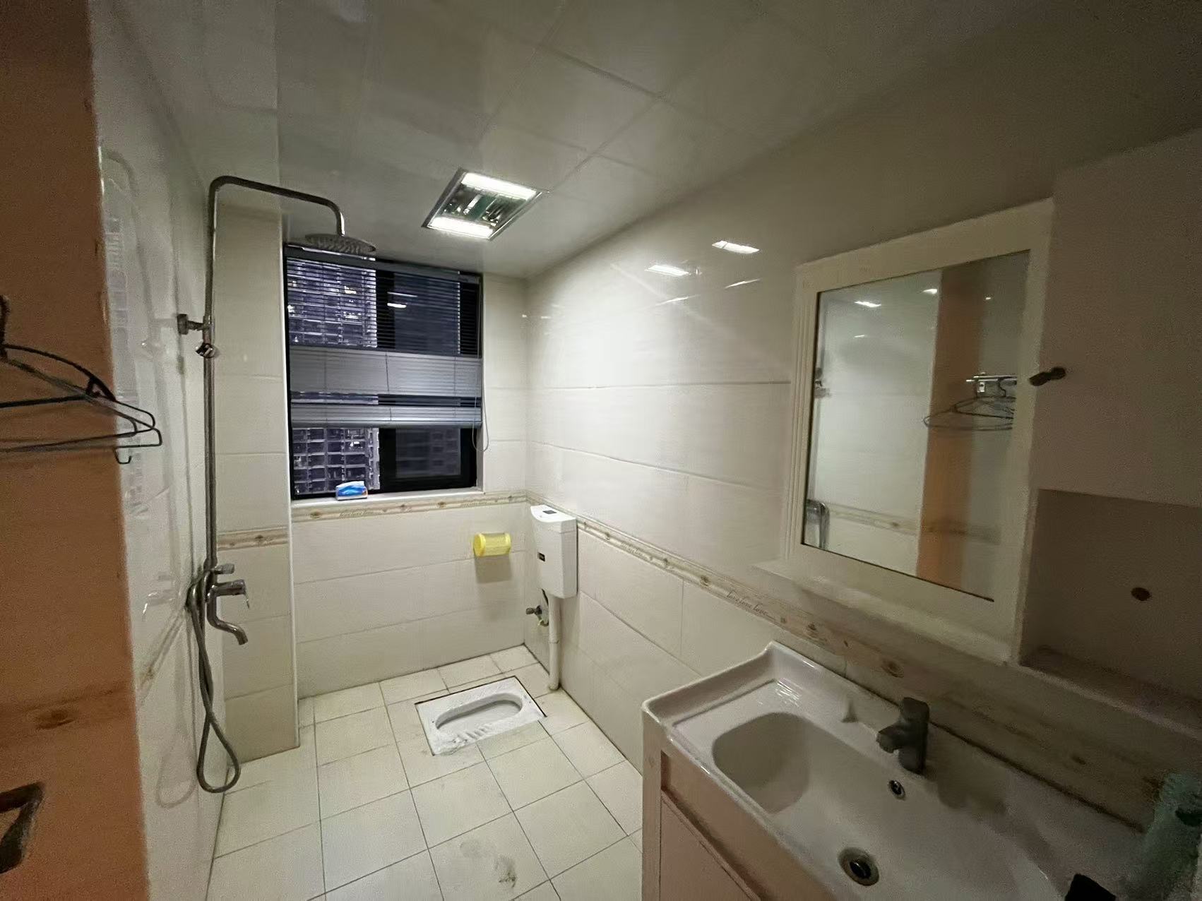 康桥长郡 3室2厅2卫 2400.0元/月 康桥长郡 3室2厅2卫 2400.0元/月室内图