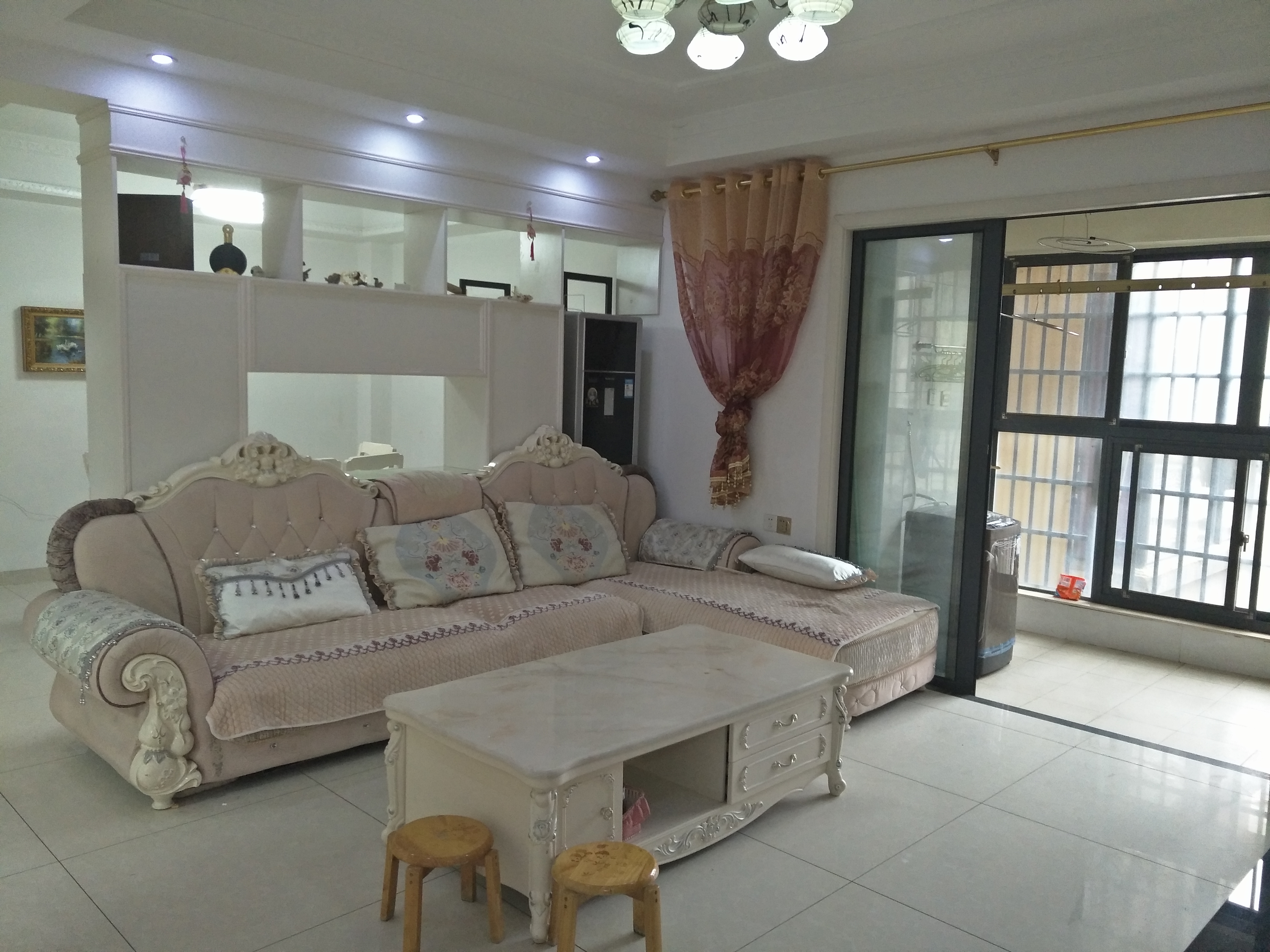 勤诚达新界  4室2厅2卫    2500.0元/月 勤诚达新界  4室2厅2卫    2500.0元/月室内图