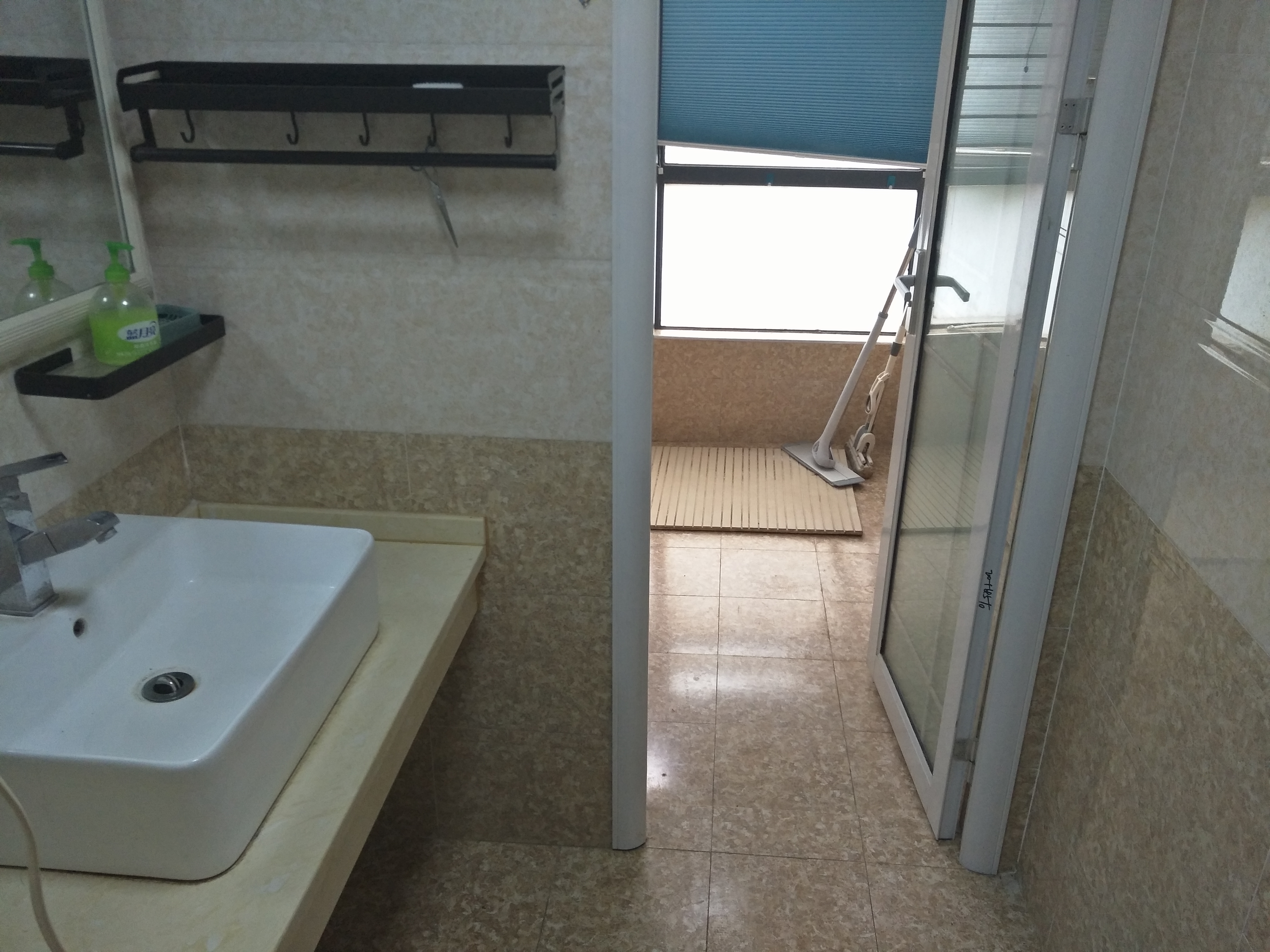 勤诚达新界  4室2厅2卫    2500.0元/月 勤诚达新界  4室2厅2卫    2500.0元/月室内图