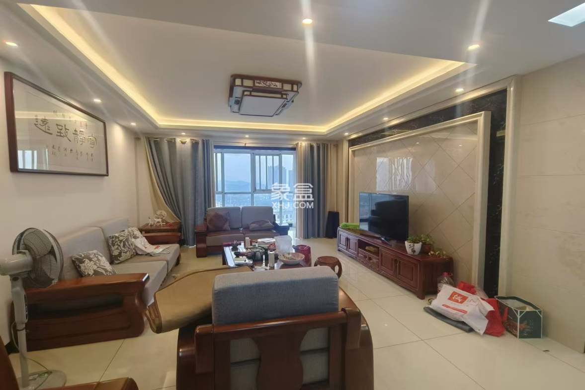 南苑上和一期 3室2厅2卫 82.8万 南苑上和一期 3室2厅2卫 82.8万户型图