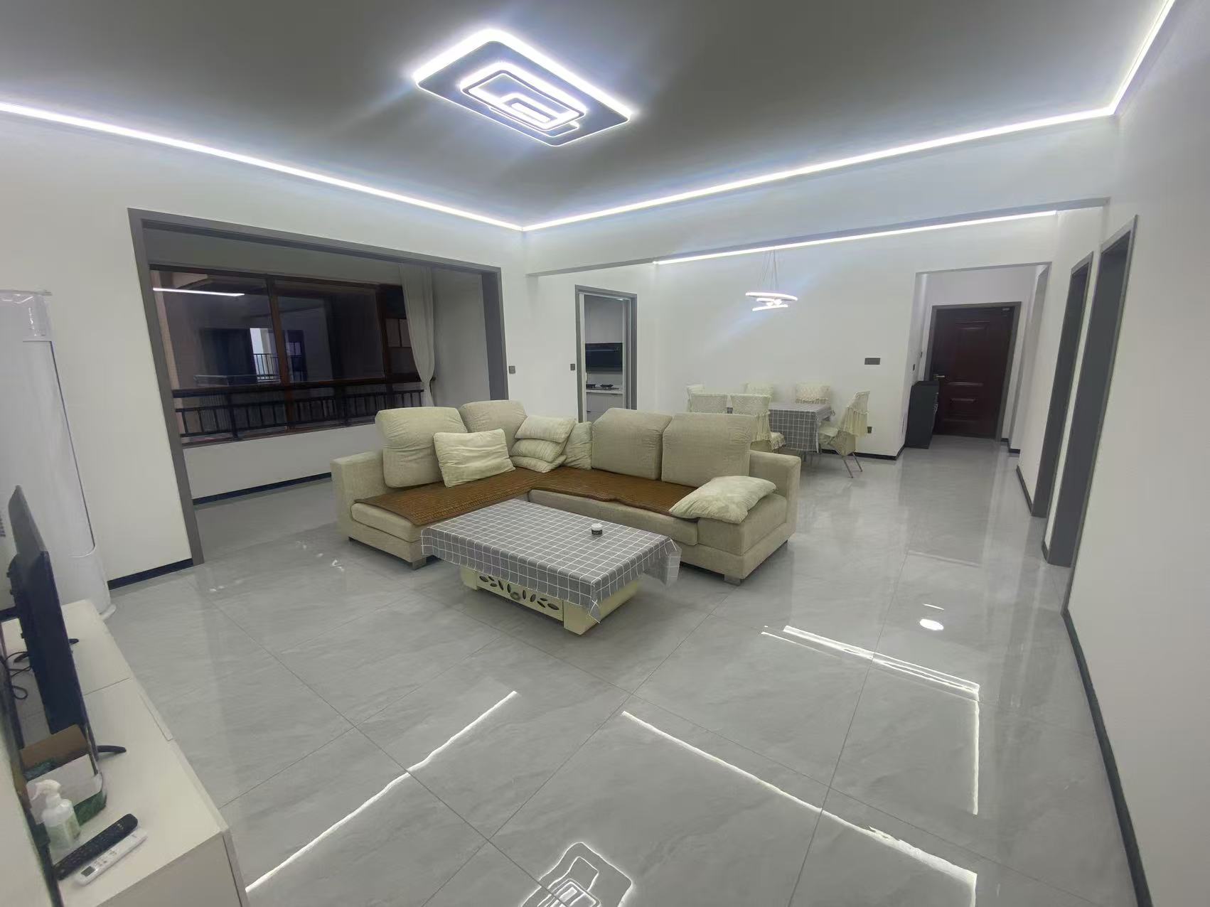 益阳印象 3室2厅2卫 2500.0元/月 益阳印象 3室2厅2卫 2500.0元/月室内图