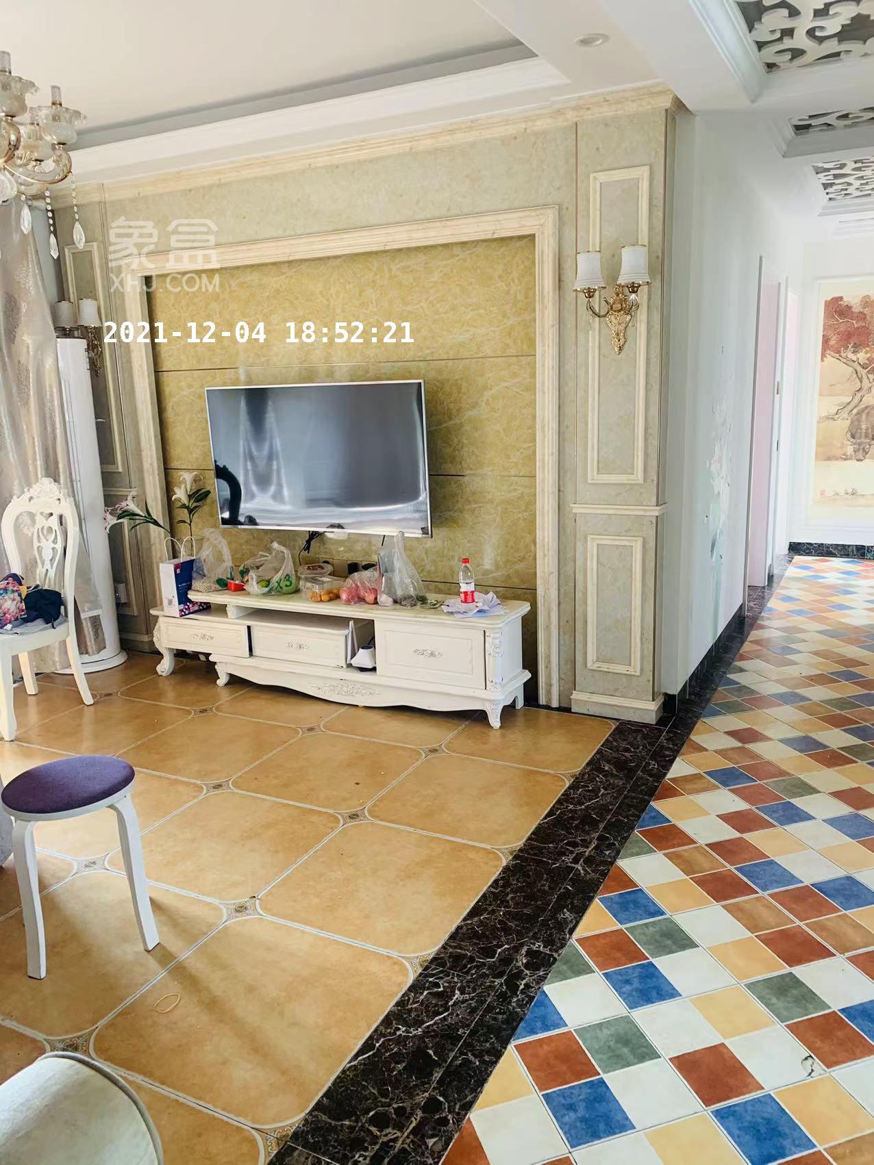 和泓梅溪四季  4室2厅2卫    4000.0元/月室内图