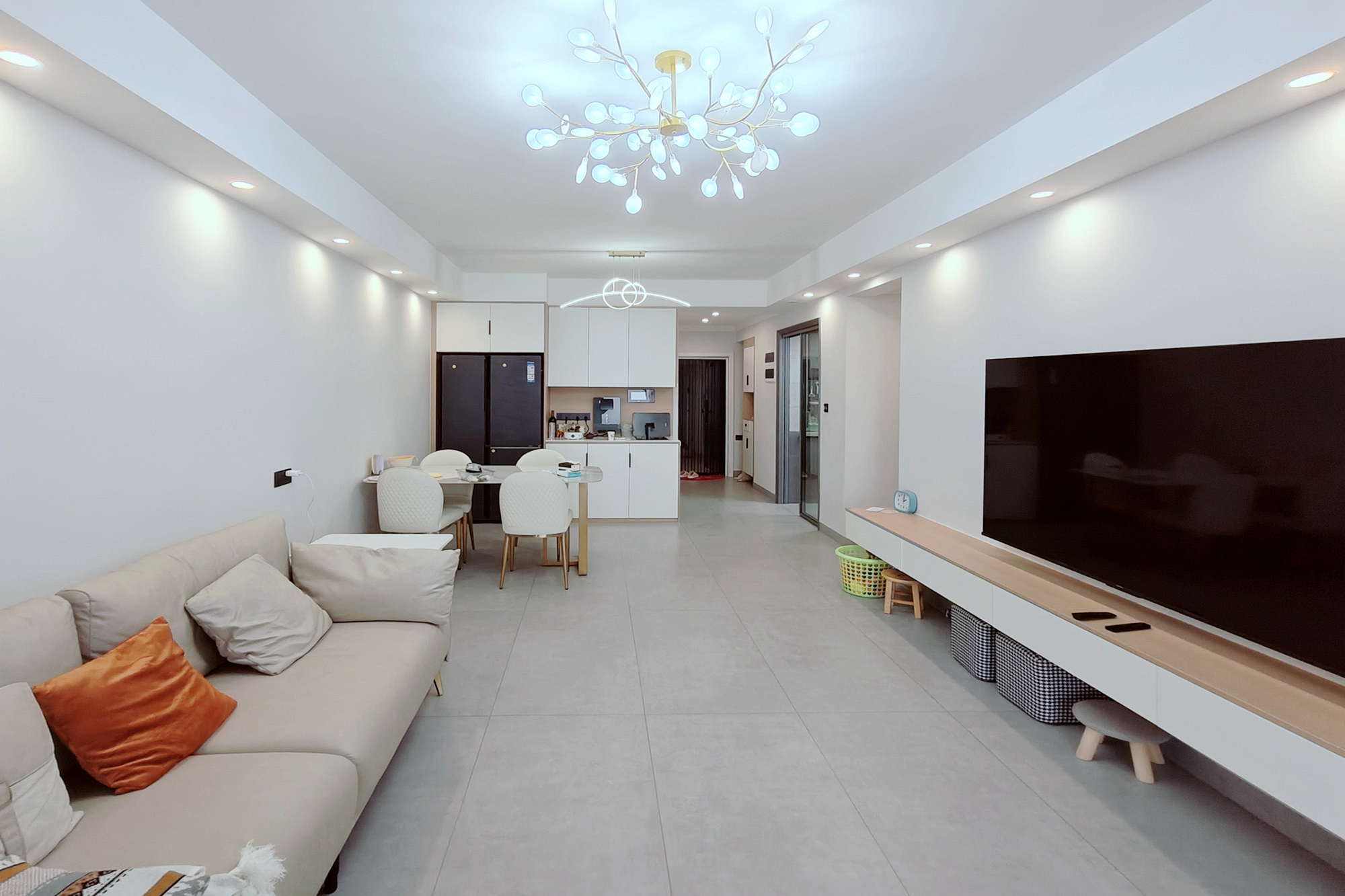 正荣财富中心 3室2厅1卫 86.88万 正荣财富中心 3室2厅1卫 86.88万客厅