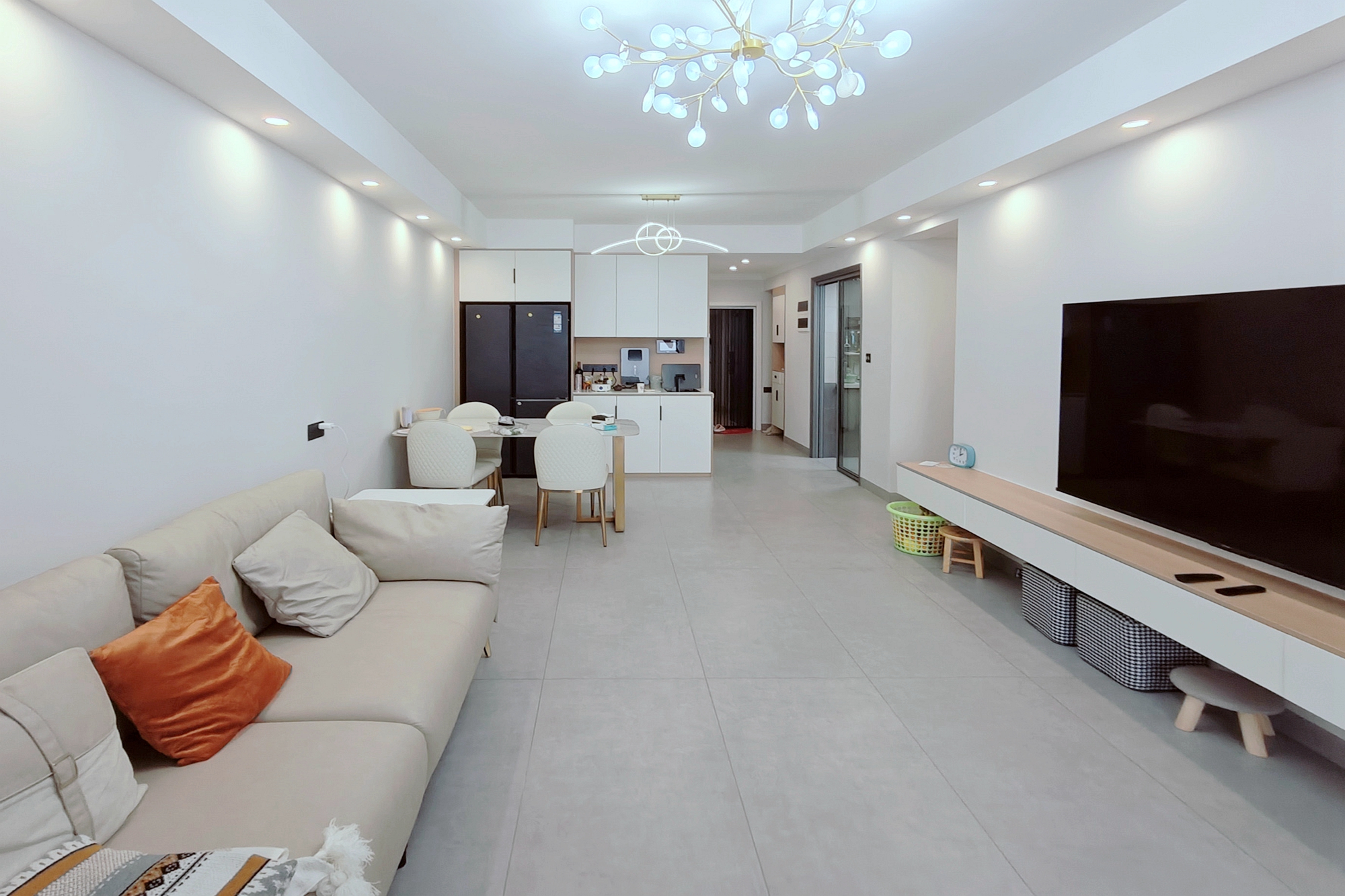 正荣财富中心 3室2厅1卫 86.88万 正荣财富中心 3室2厅1卫 86.88万客厅