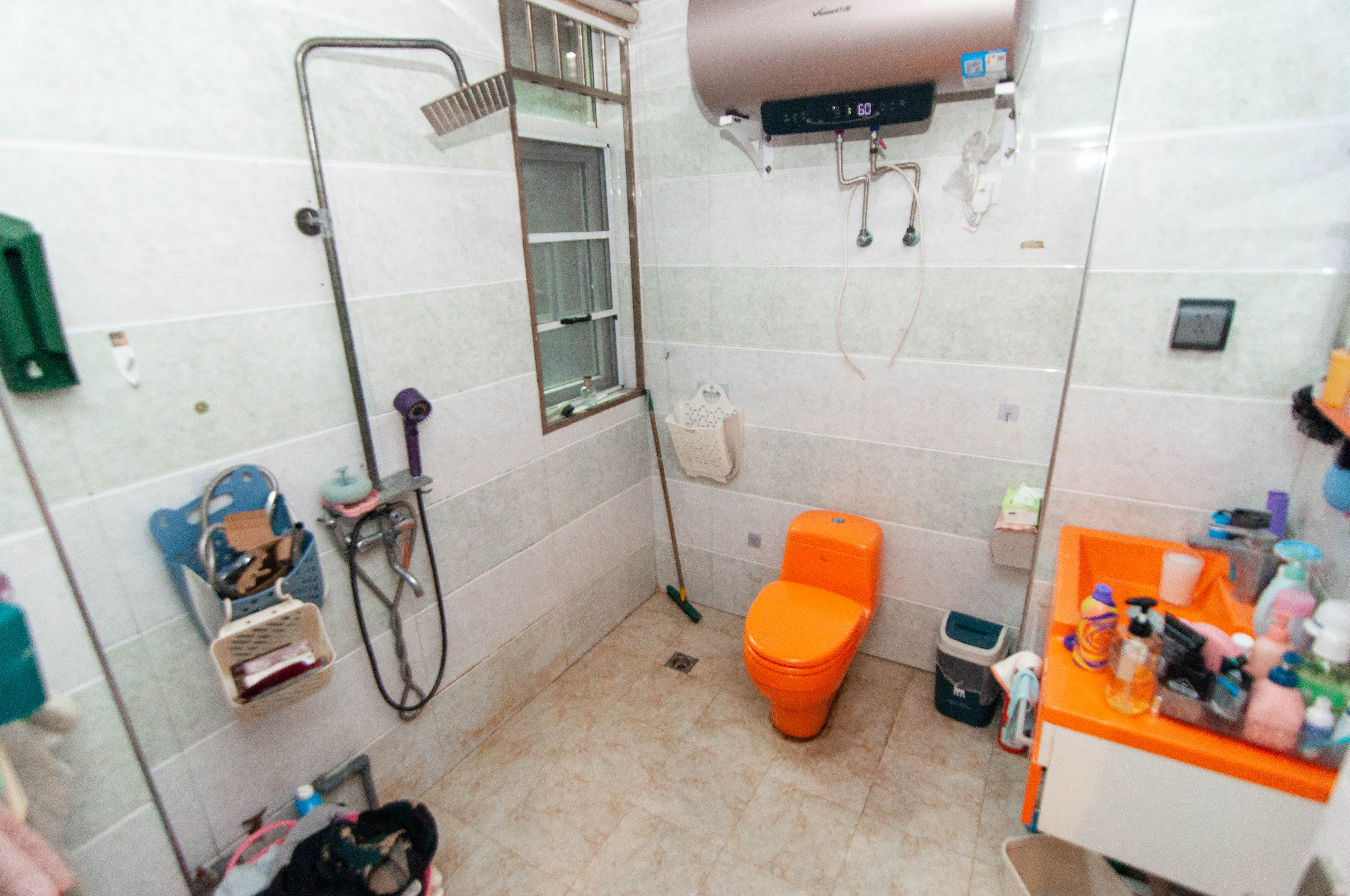 格林星城  4室2厅2卫    165.8万 格林星城  4室2厅2卫    165.8万卫生间