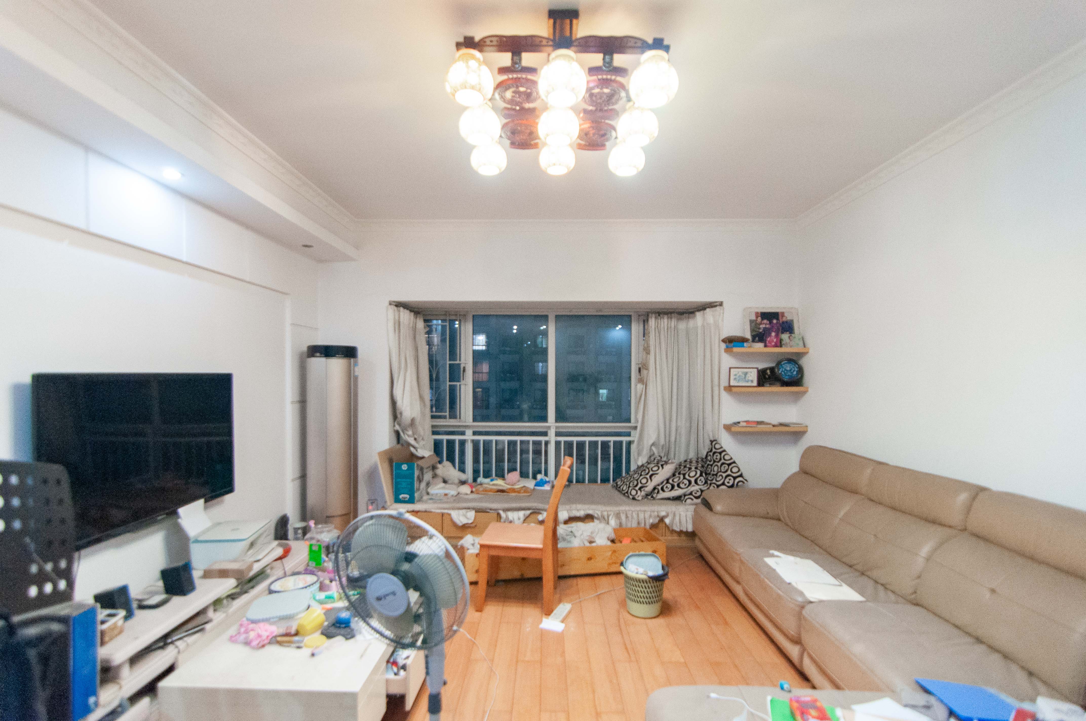 西点公园里 3室2厅2卫 140.0万 西点公园里 3室2厅2卫 140.0万客厅