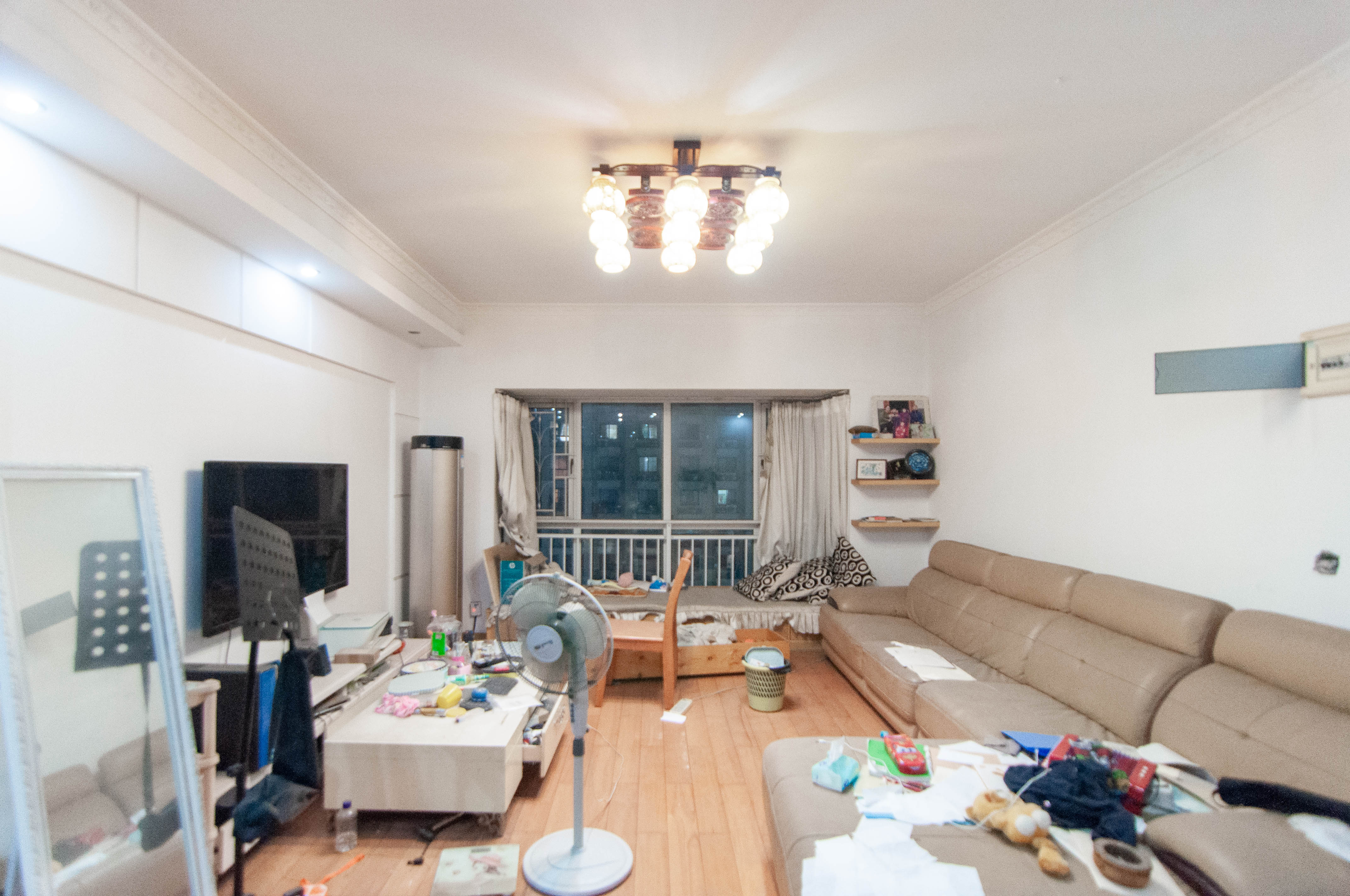 西点公园里 3室2厅2卫 140.0万 西点公园里 3室2厅2卫 140.0万客厅