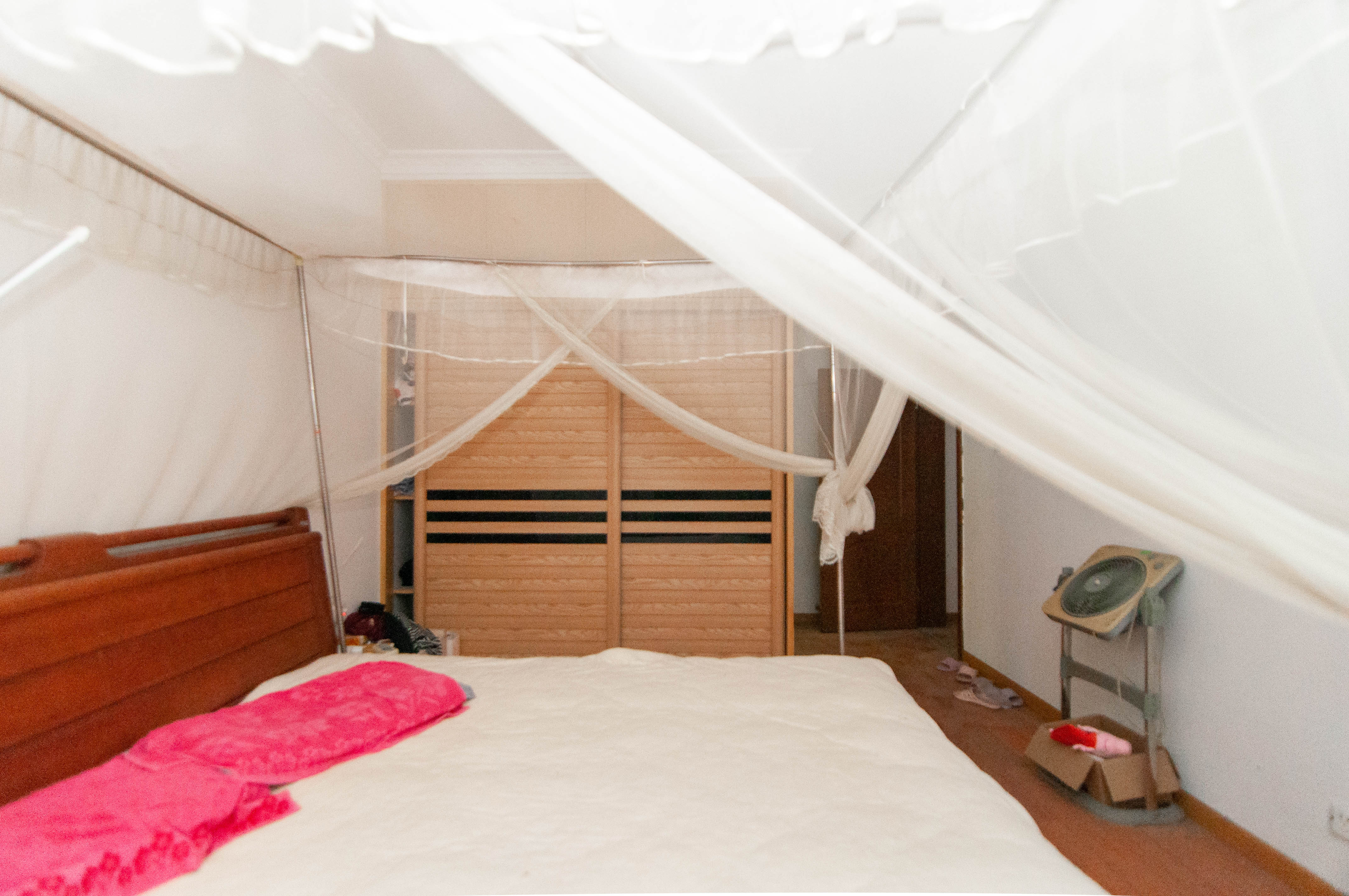 西点公园里 3室2厅2卫 140.0万 西点公园里 3室2厅2卫 140.0万其他