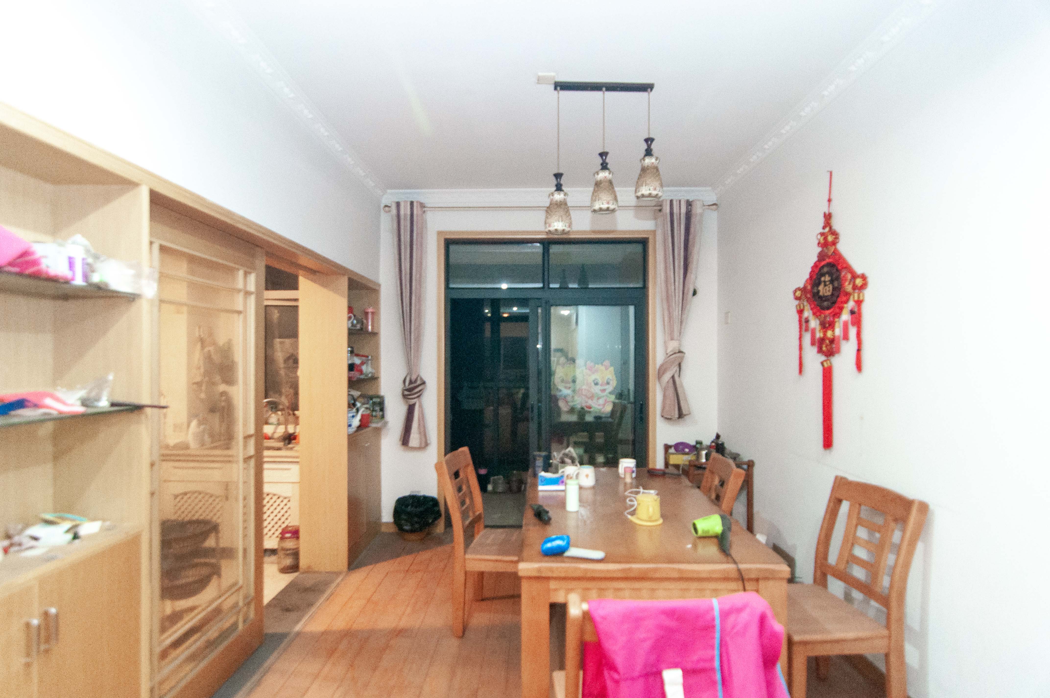 西点公园里 3室2厅2卫 140.0万 西点公园里 3室2厅2卫 140.0万其他