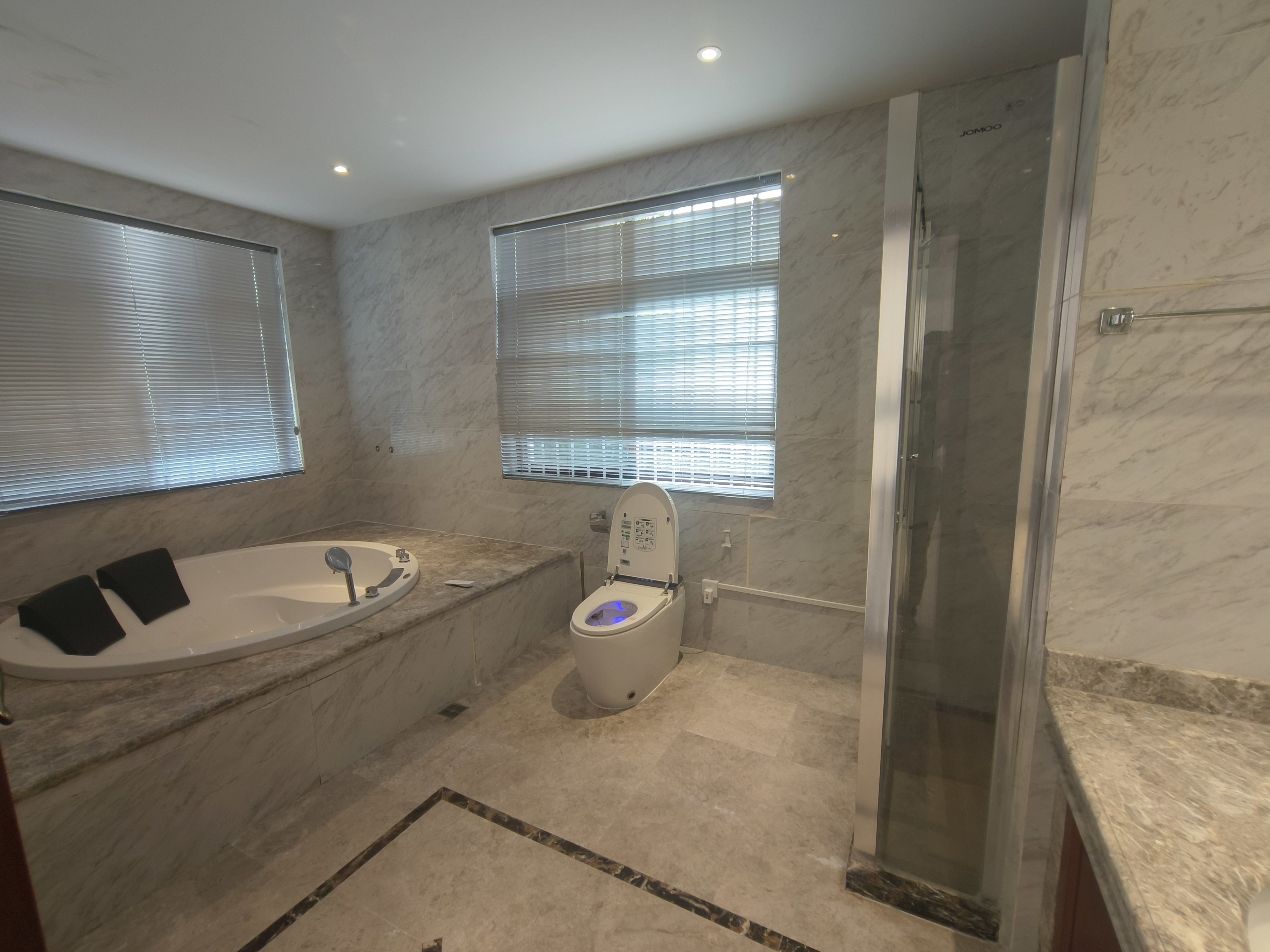 海南大公馆(海岸绿洲) 8室2厅5卫 32000.0元/月 海南大公馆(海岸绿洲) 8室2厅5卫 32000.0元/月室内图