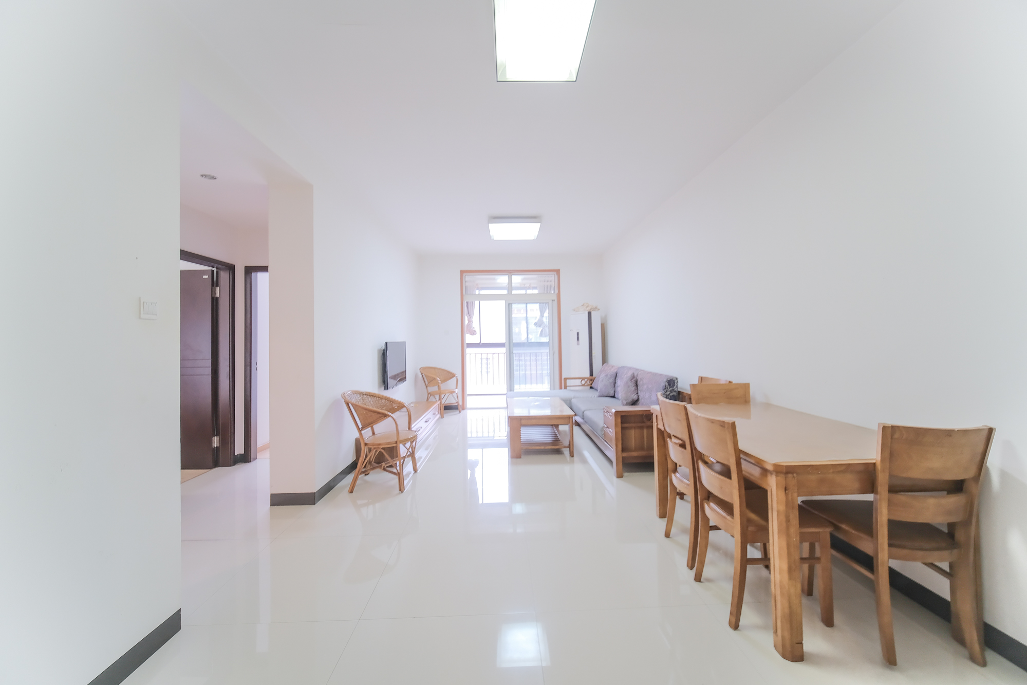 山水湾  2室2厅1卫   61.80万客厅