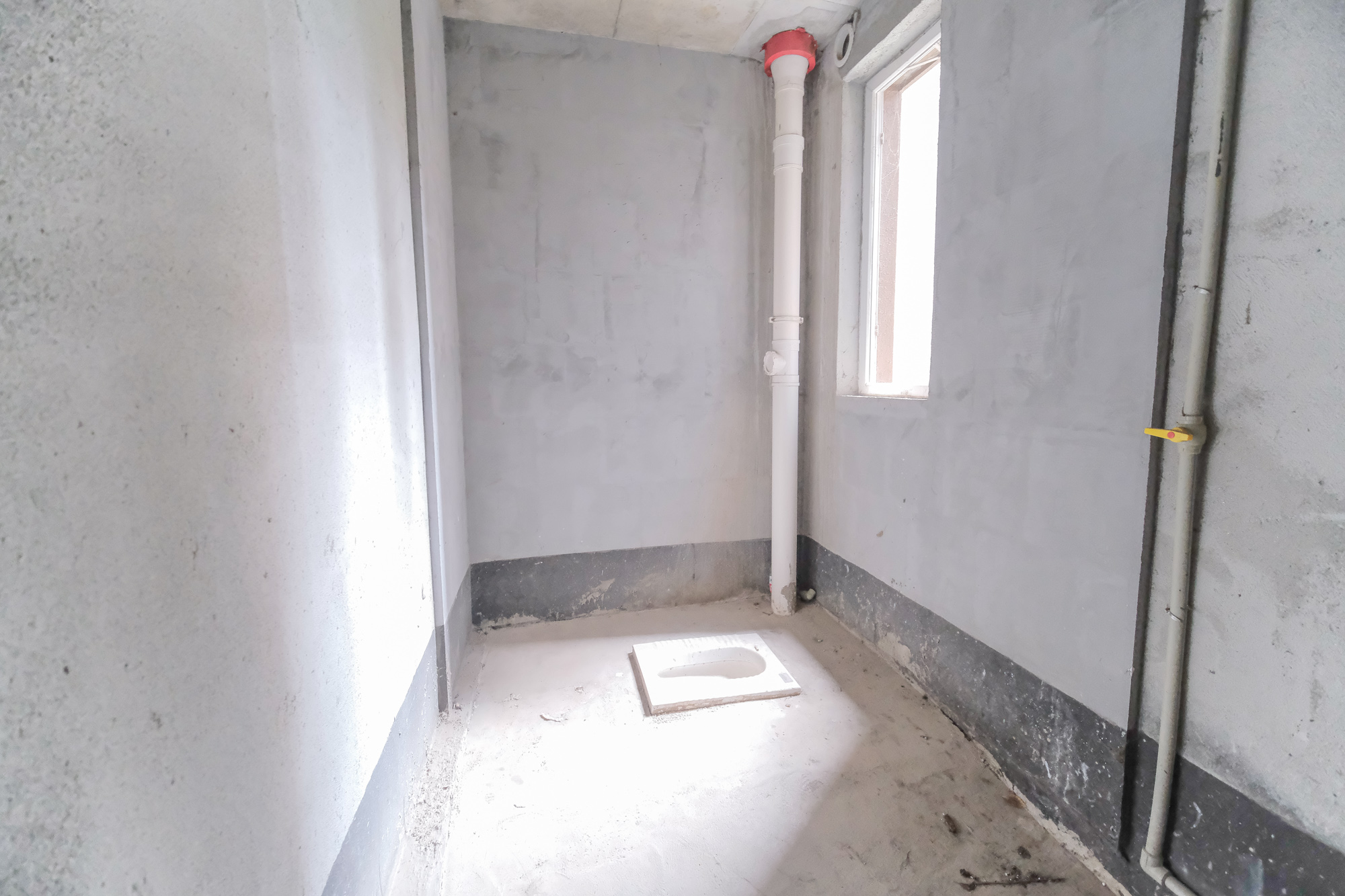 荣盛花语城 4室2厅2卫 76.8万 荣盛花语城 4室2厅2卫 76.8万卫生间