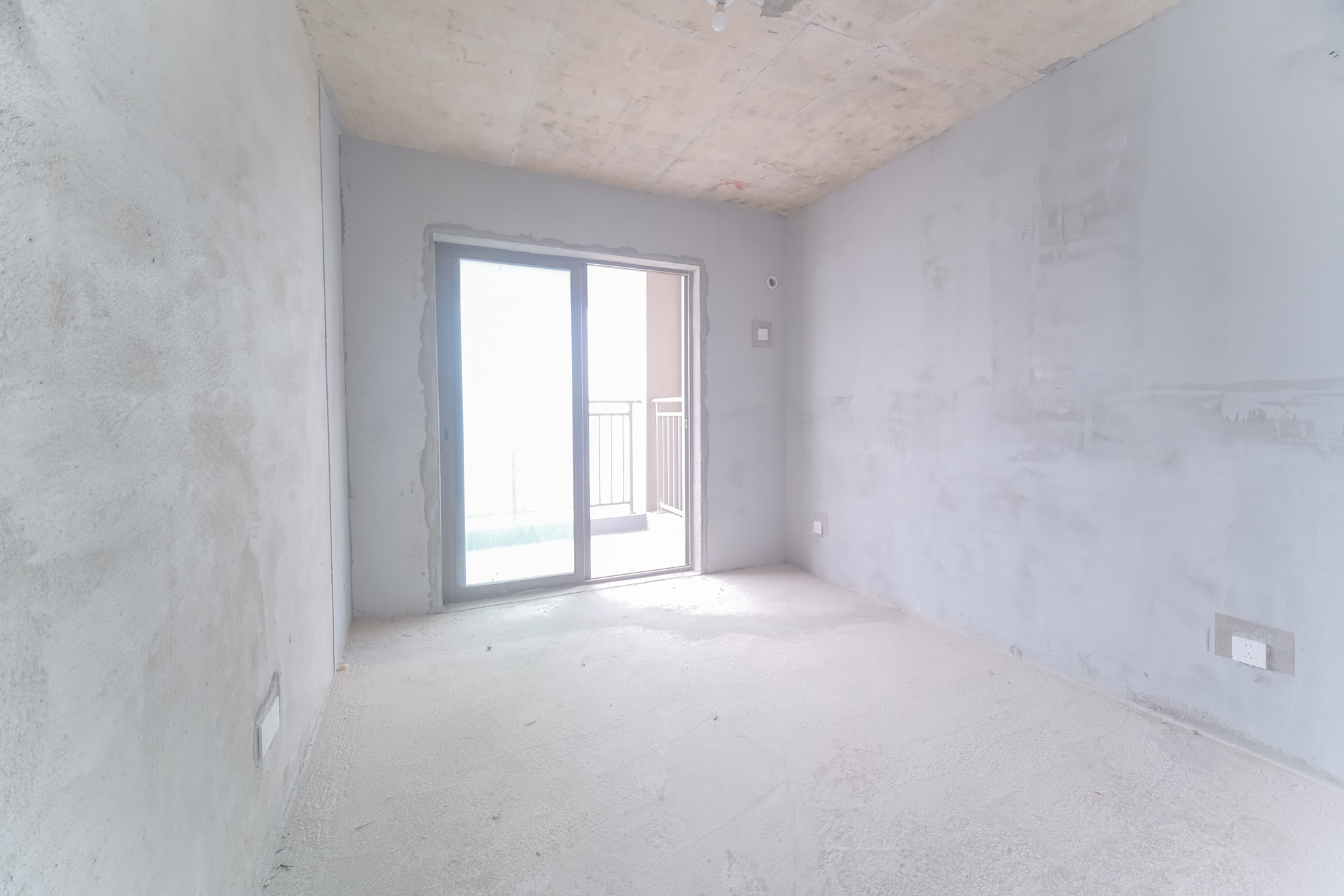 爱情公望府  3室2厅1卫    83.0万 爱情公望府  3室2厅1卫    83.0万卧室