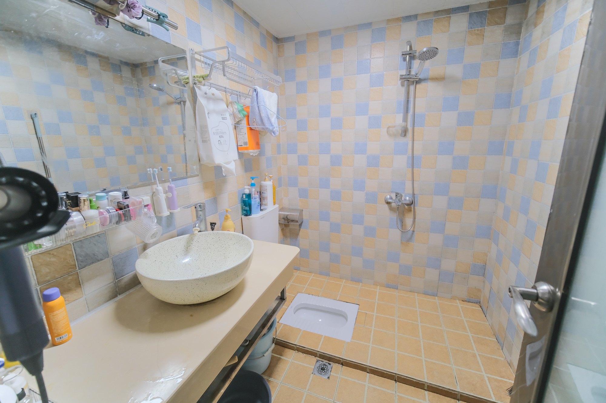 山水湾 1室1厅1卫 35.0万 山水湾 1室1厅1卫 35.0万卫生间