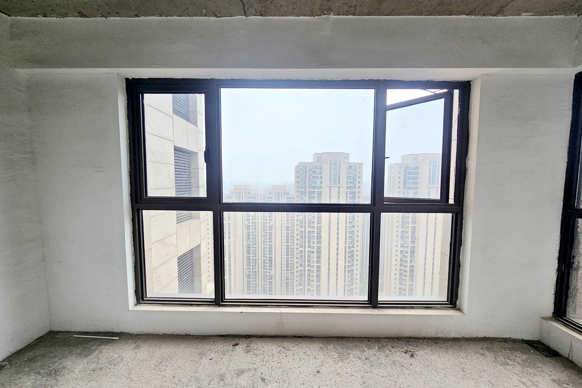 明昇壹城(明昇时代广场)二期  4室2厅2卫    189.0万 明昇壹城(明昇时代广场)二期  4室2厅2卫    189.0万阳台